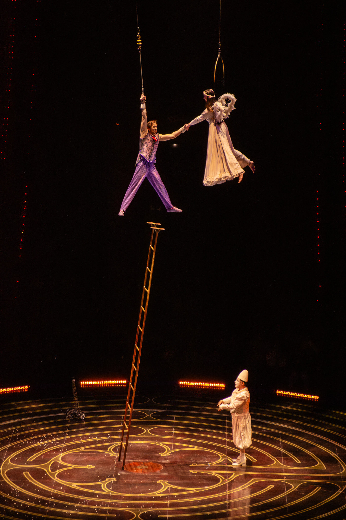 Cirque Du Soleil - Corteo