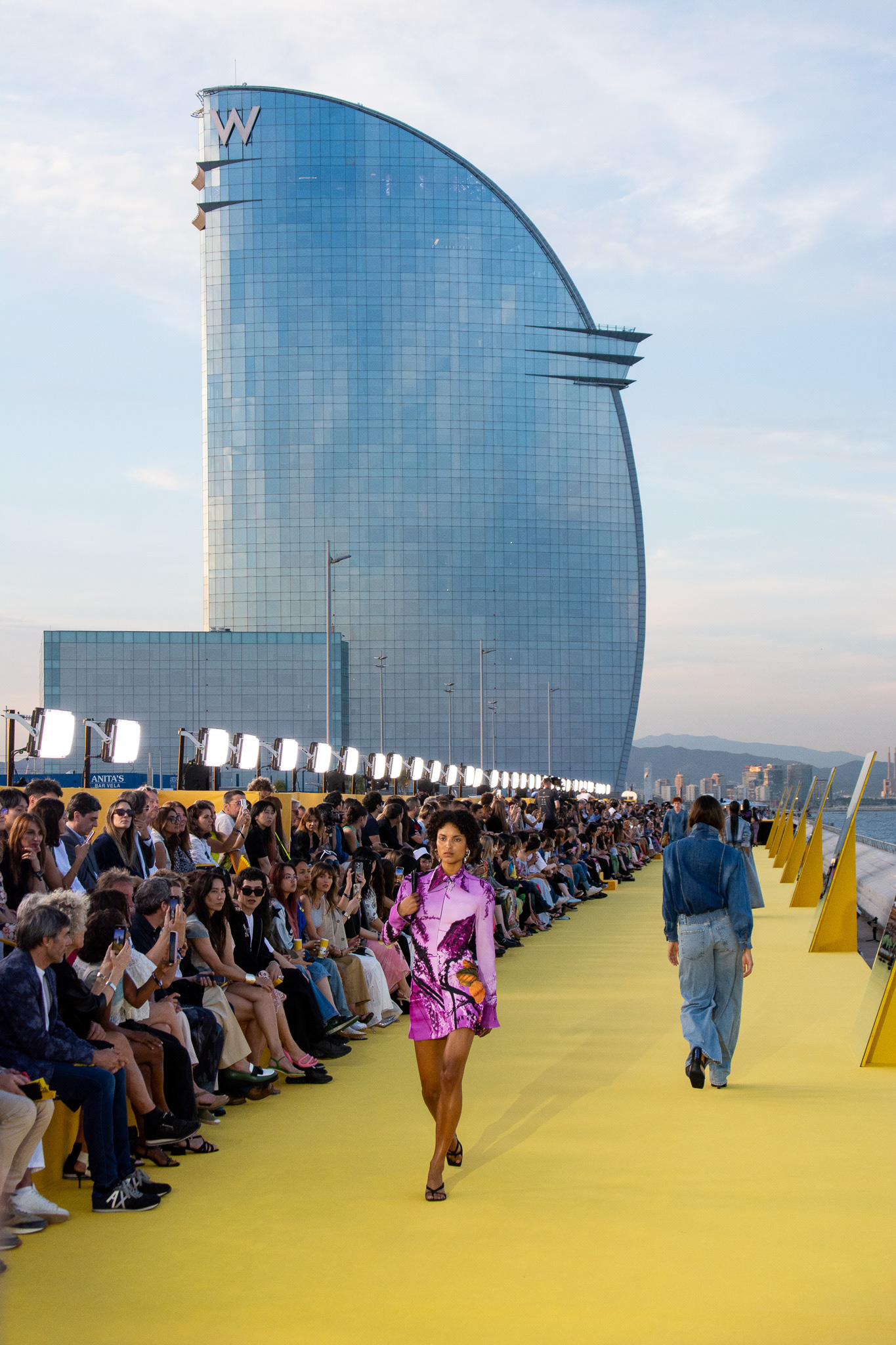 Desigual - Reflections 