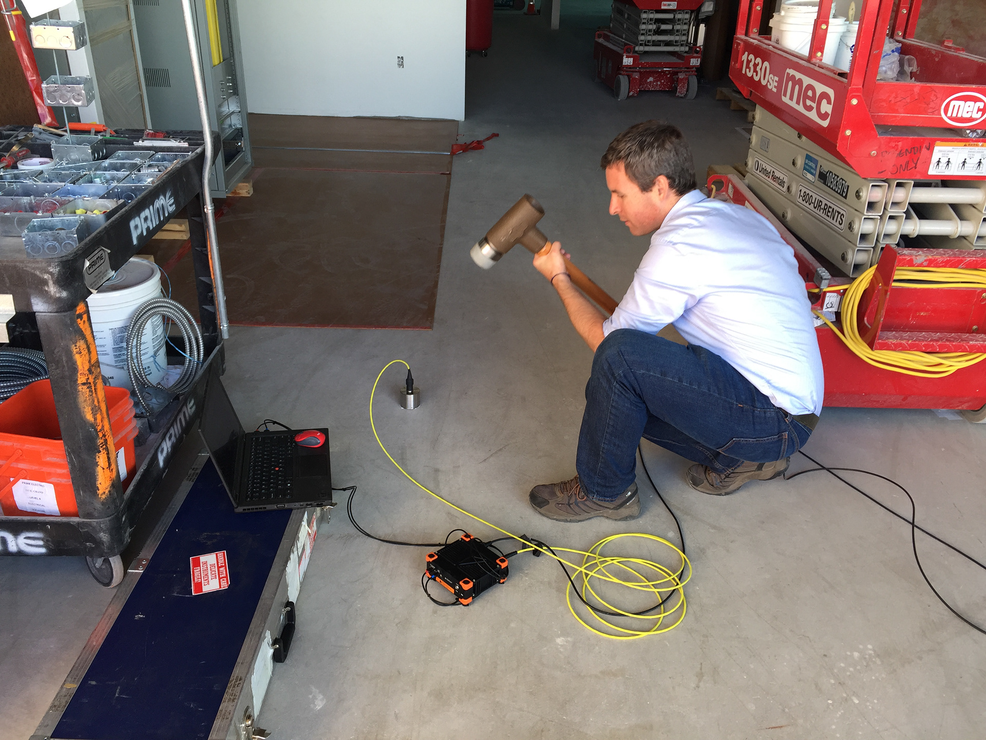 testing floor vibration with vibration hammer