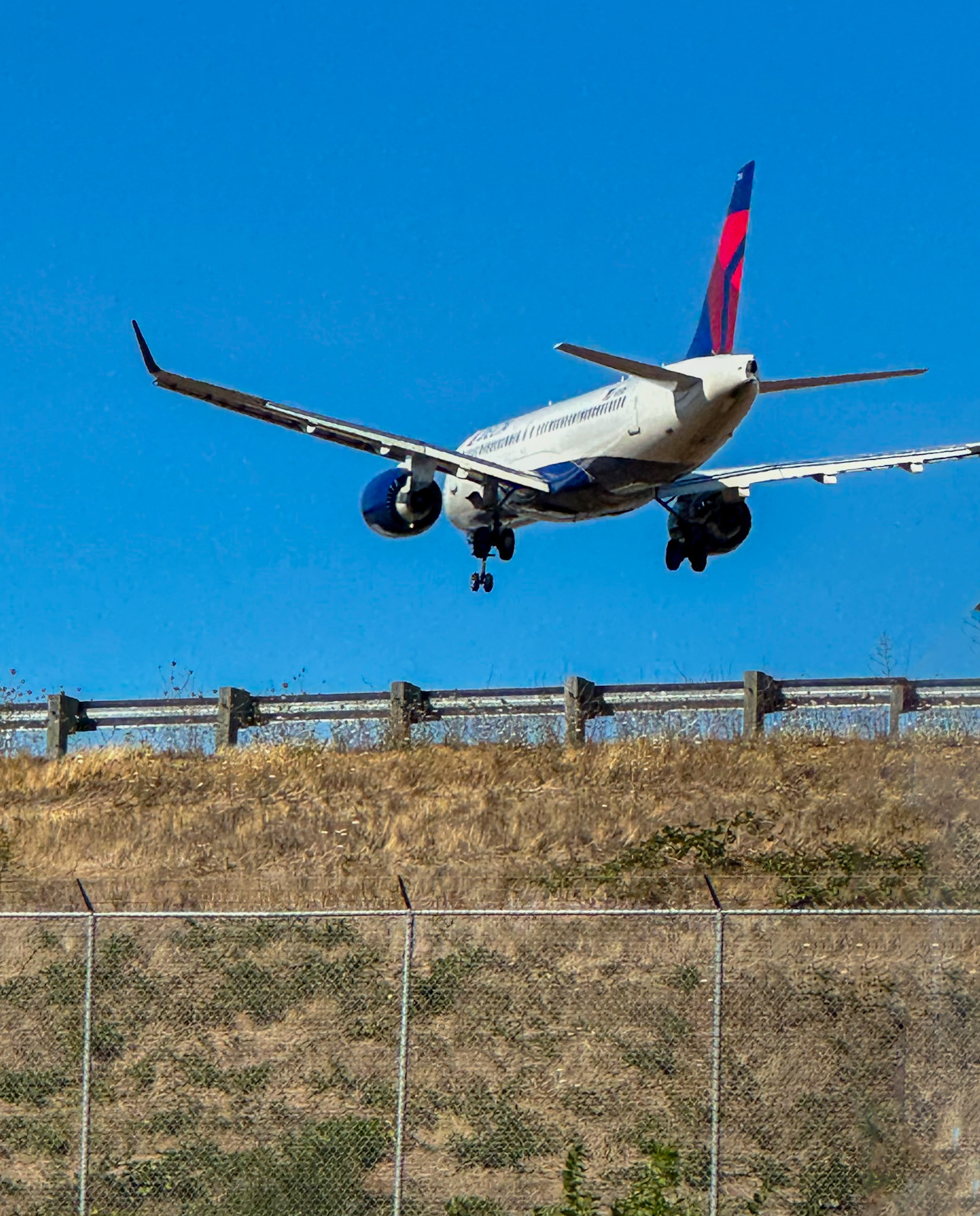 Delta landing at SeaTac