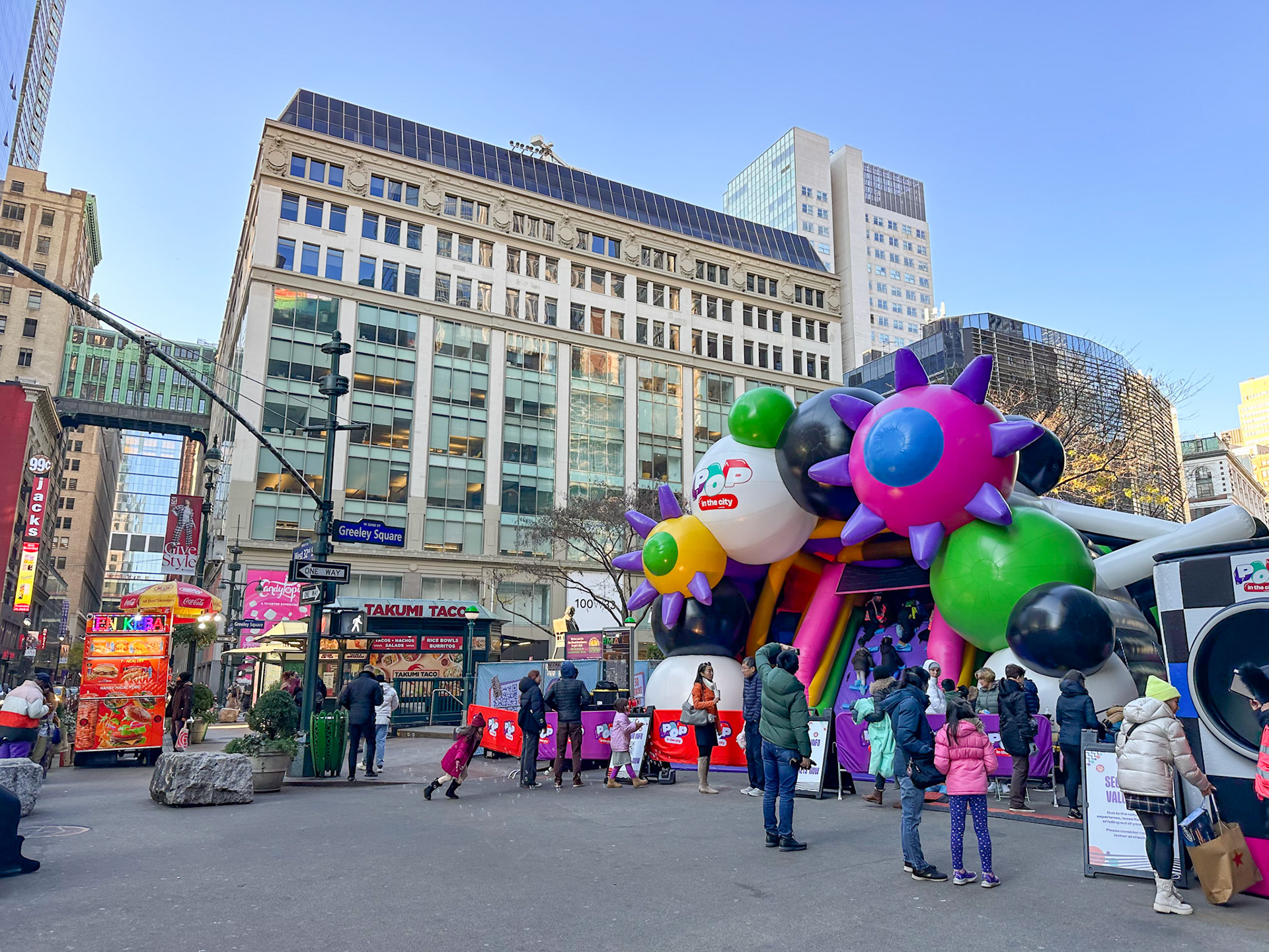 Pop in the city, Greeley Square