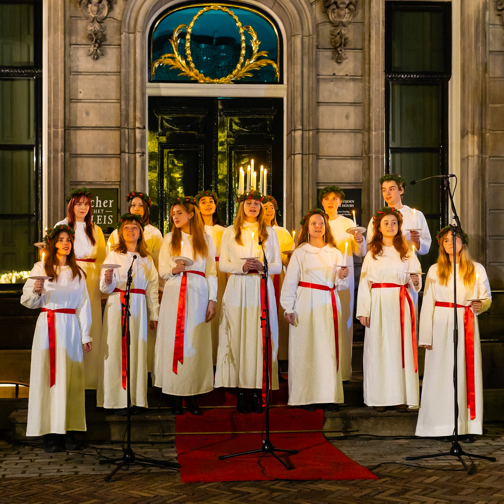 39 - 2023 Girls Choir singing Santa Lucia