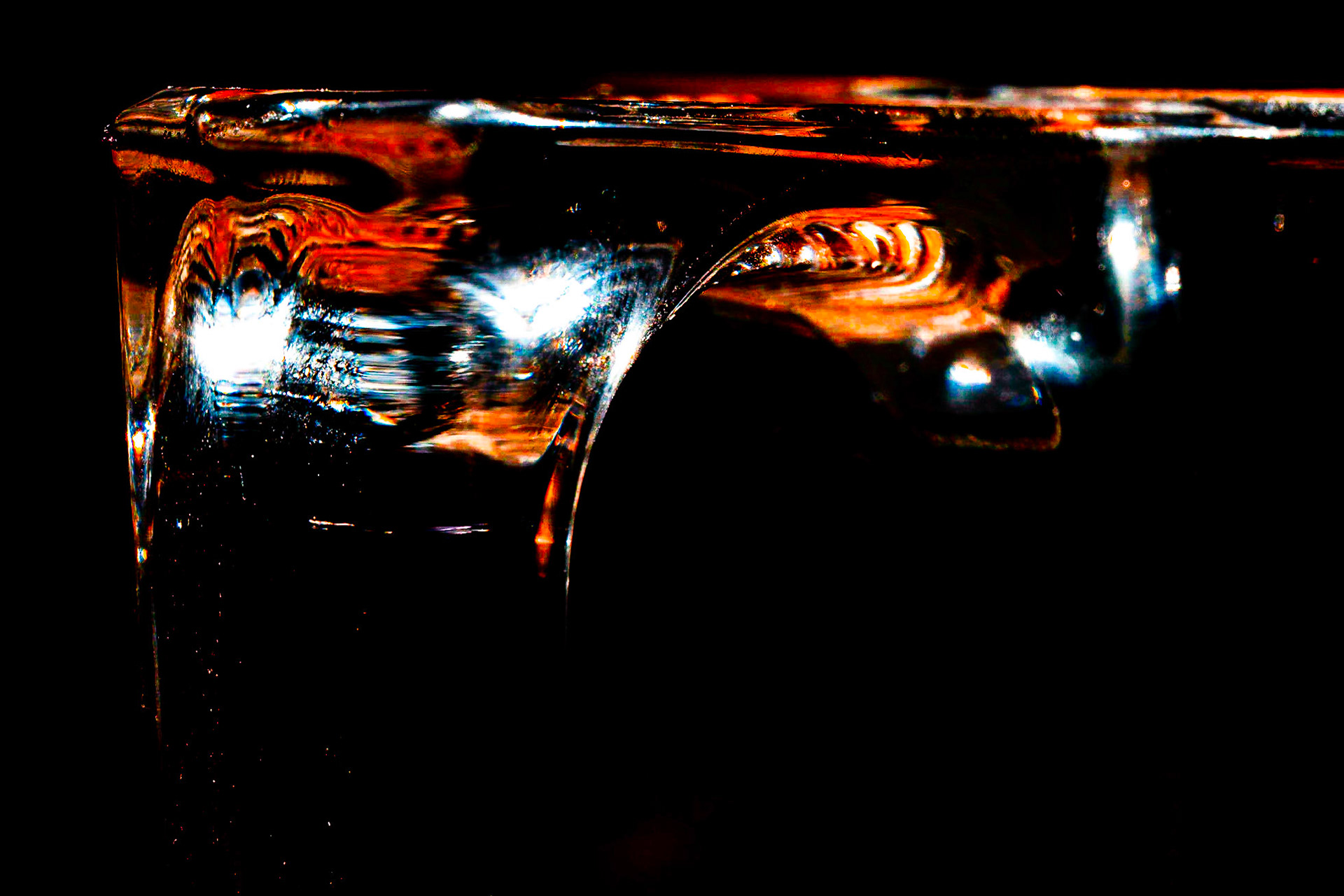 13 - Glass refraction