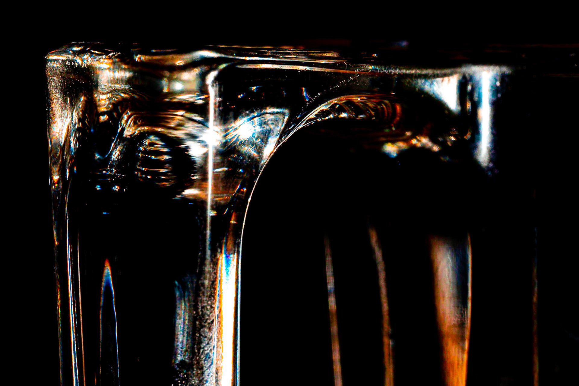 14 - Glass refraction