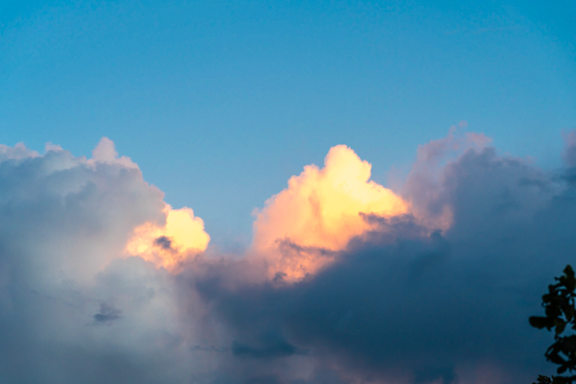 07 - Clouds during sunset over The Hague