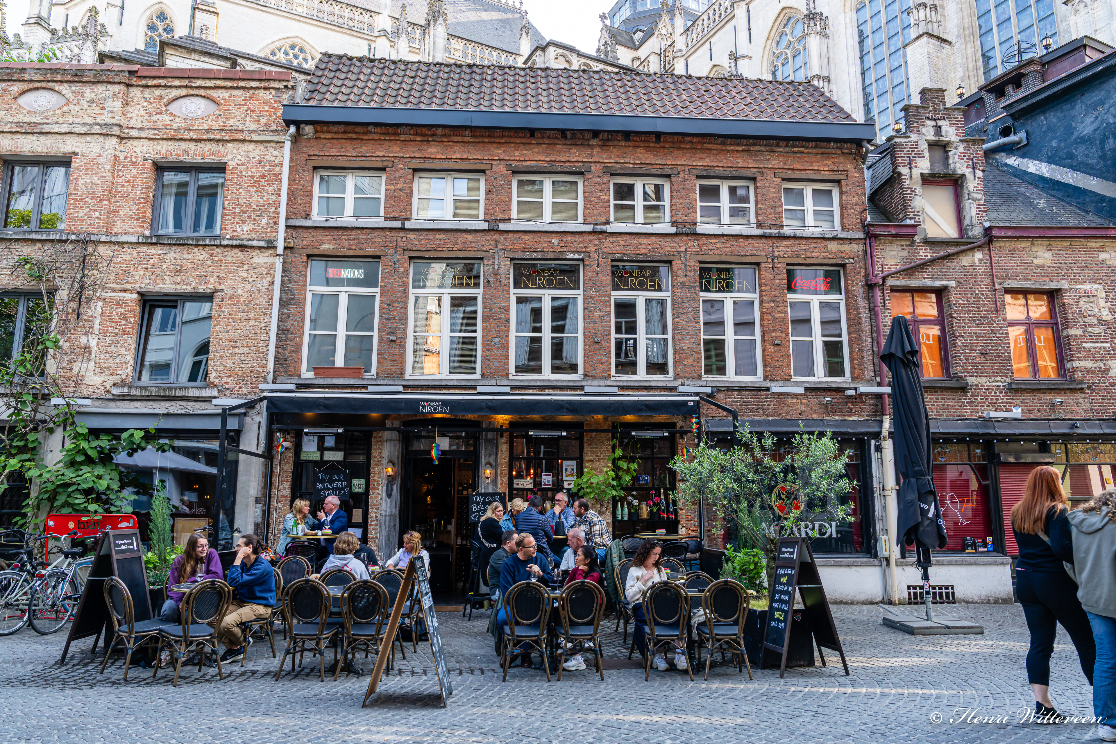 16 - Antwerp - Café near the kathedral - Café bij de kathedraal