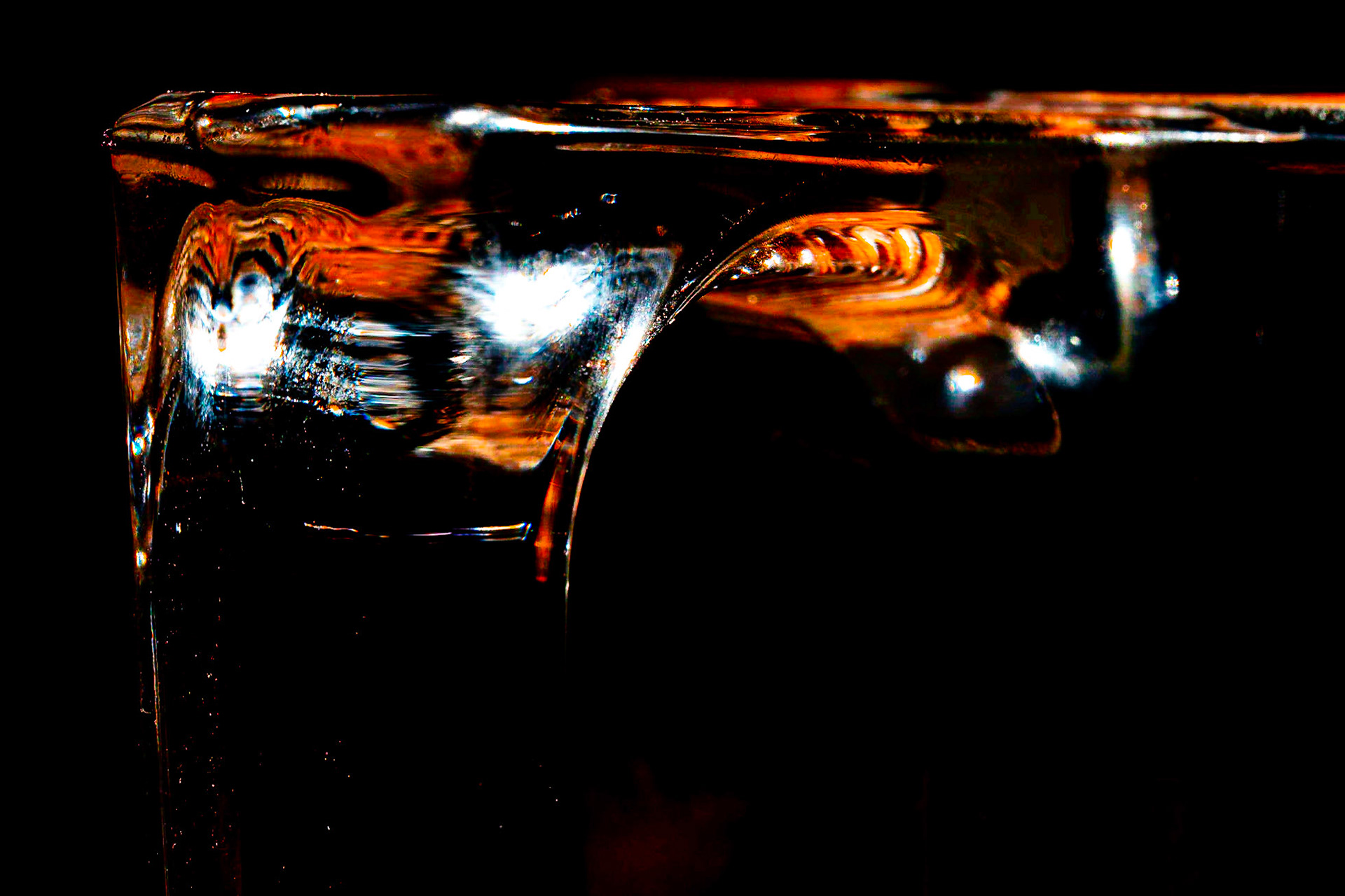 09 - Glass refraction