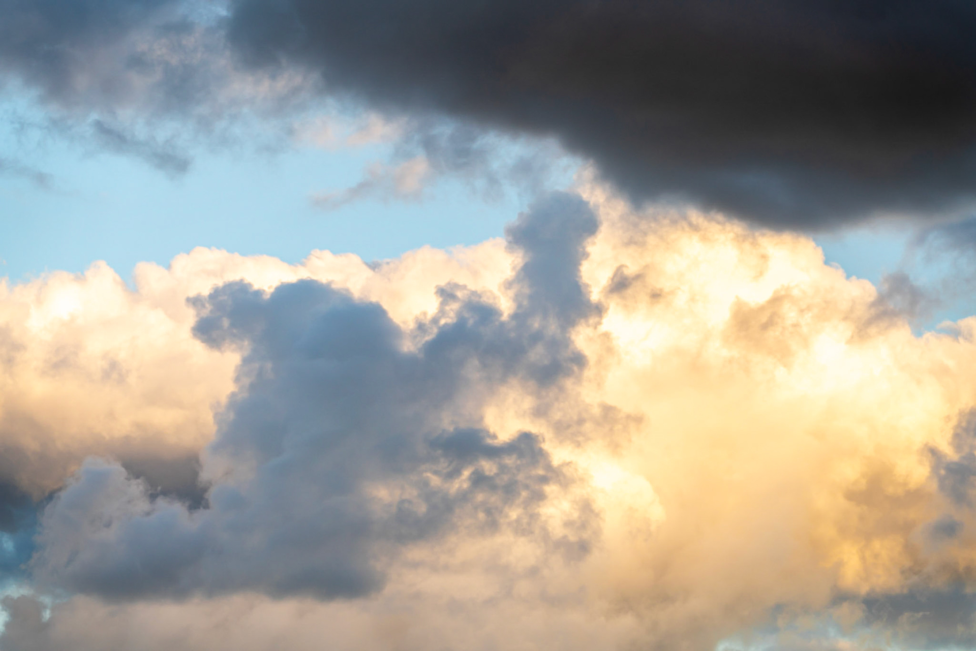 04 - Clouds during sunset over The Hague