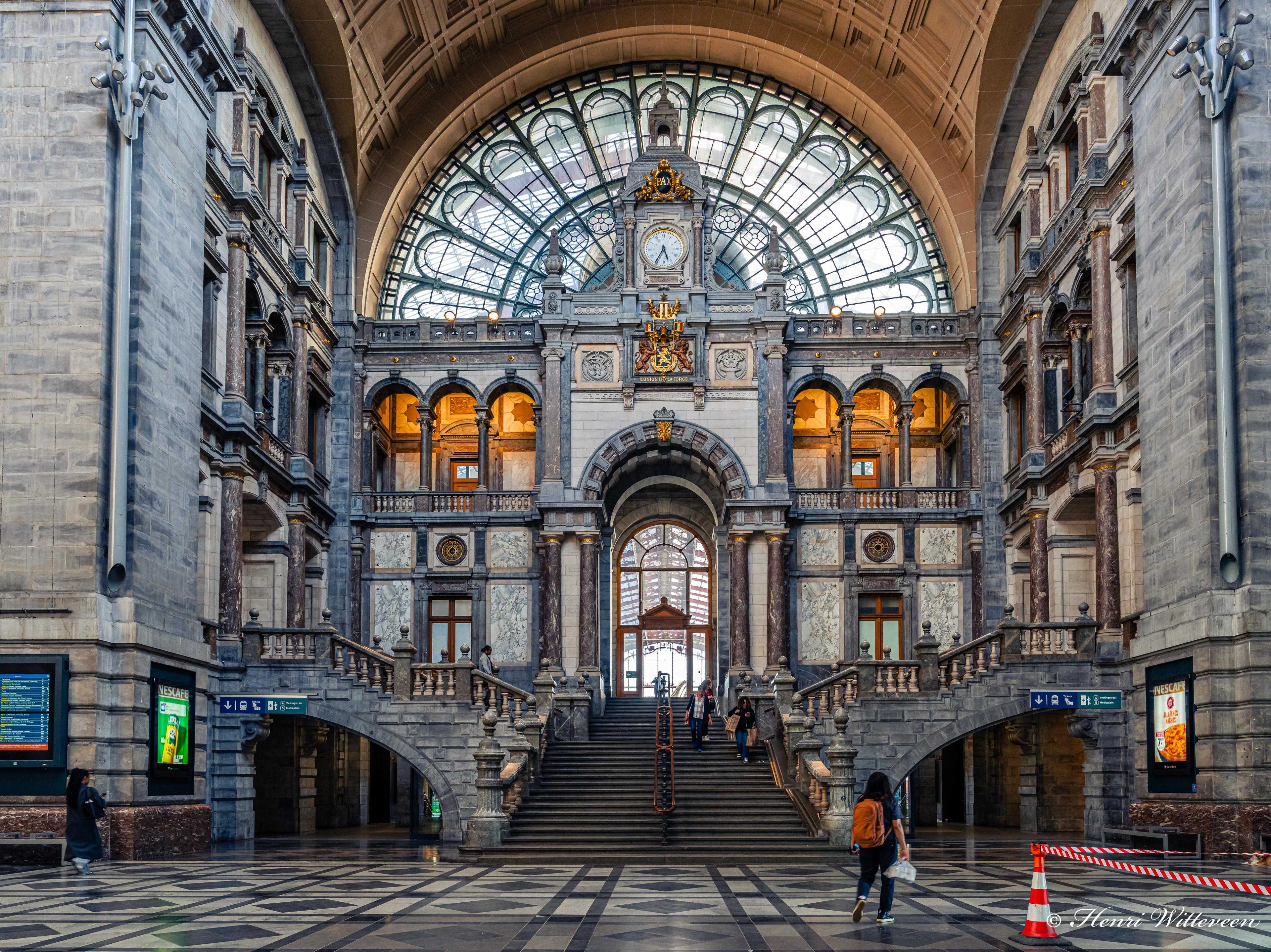 22 - Antwerp, Centraal Station (Central Station)