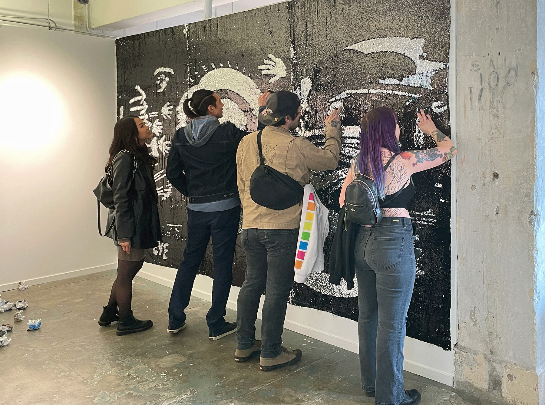 Guests playing with 'I to Eye'