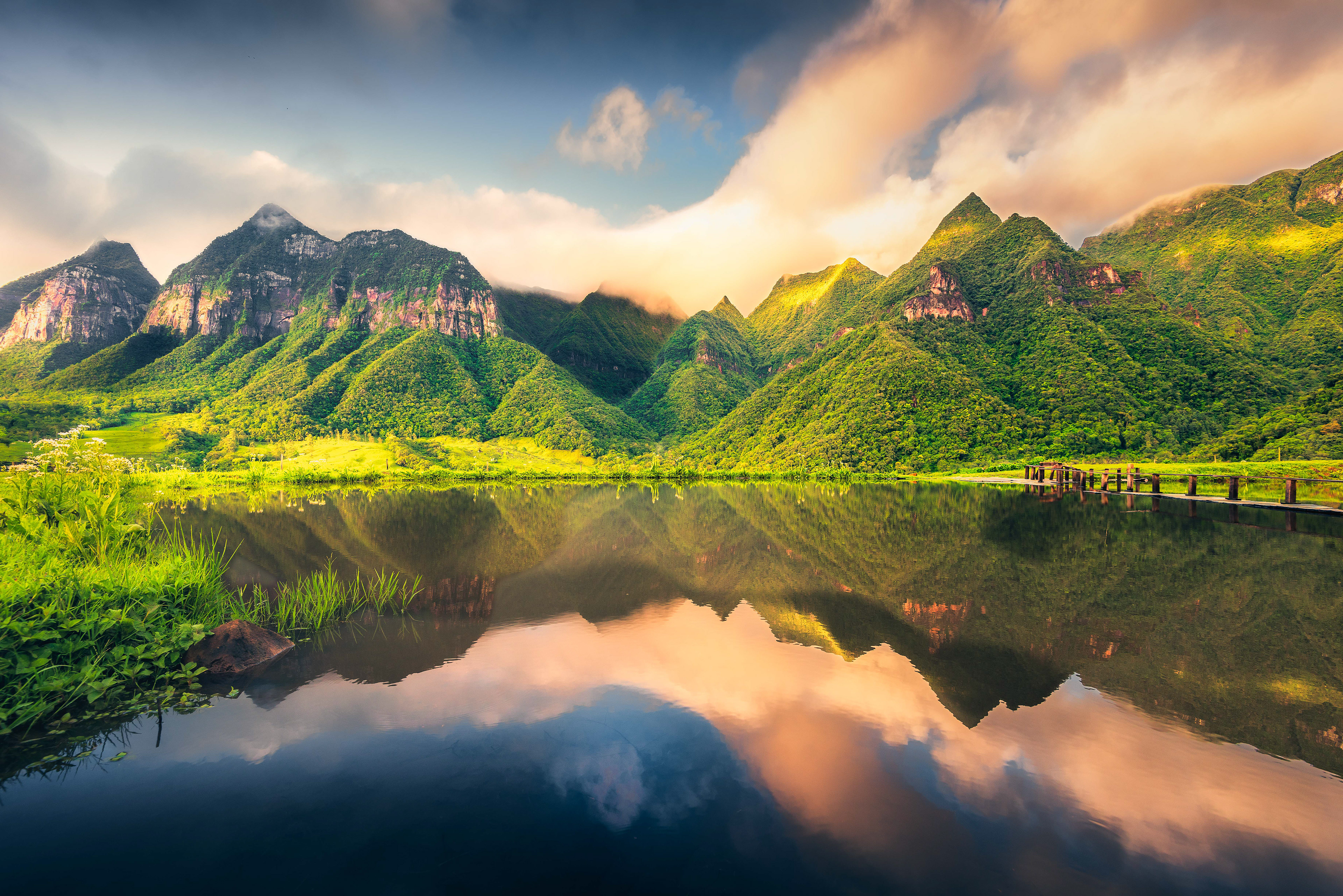 Pirâmides Sagradas - Grão Pará / SC