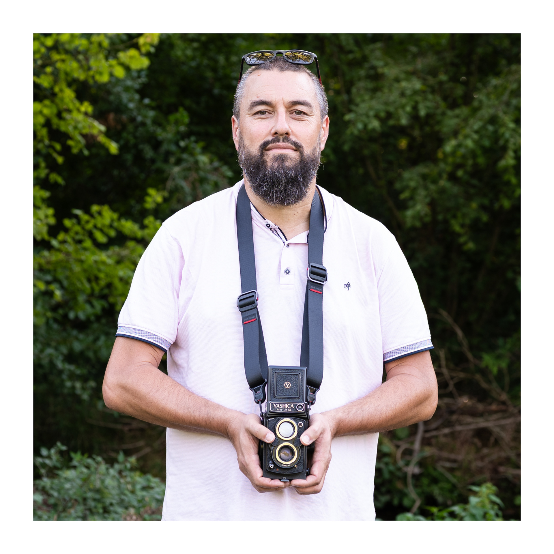 Portrait de Bertrand CLAVELIER, photographe auteur