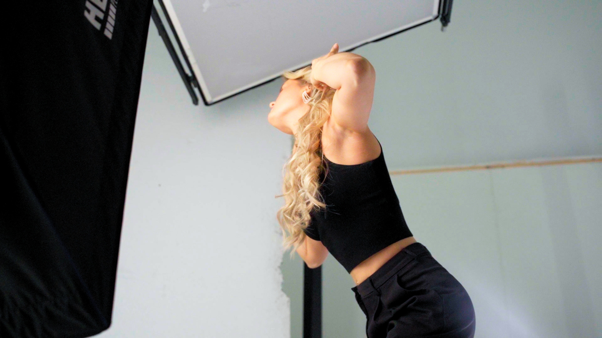 Bakscenen video fra Fashion Shoot med Fotograf Peter Oppland