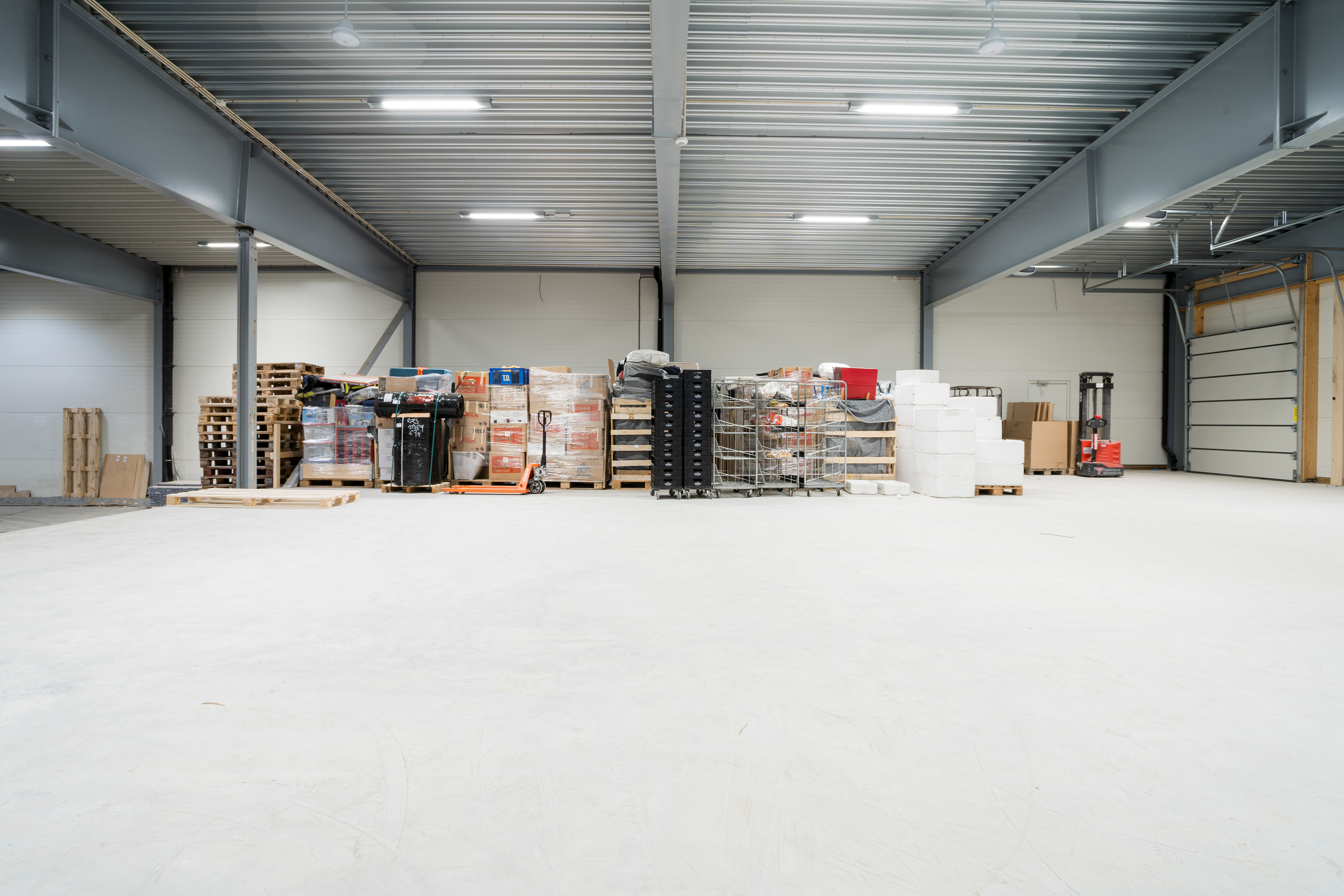 Ineriørbilder fra Dahle Transport og Logistikk