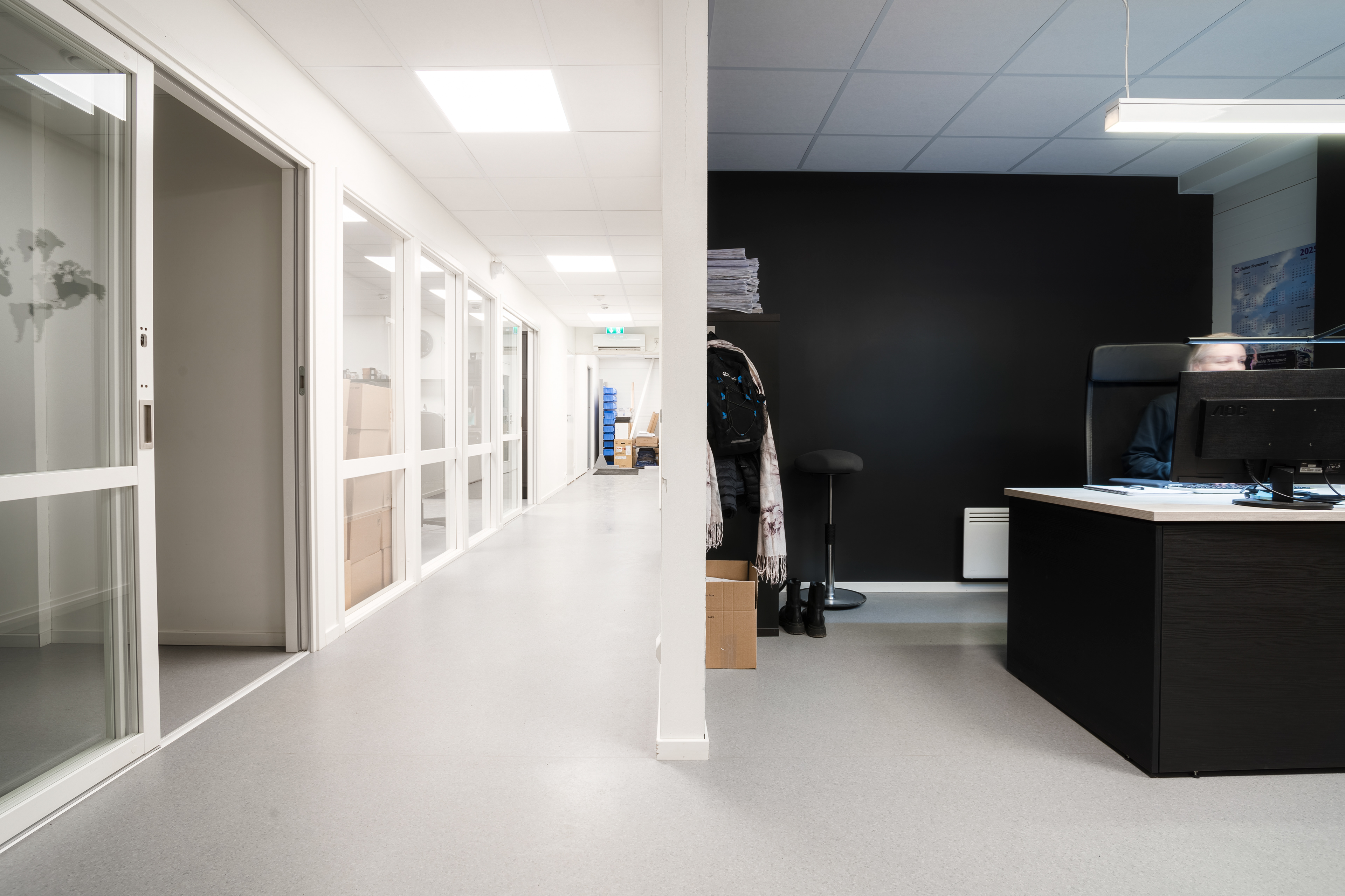 Interiørbilder av Dahle Transport og Logistikk sin inngang