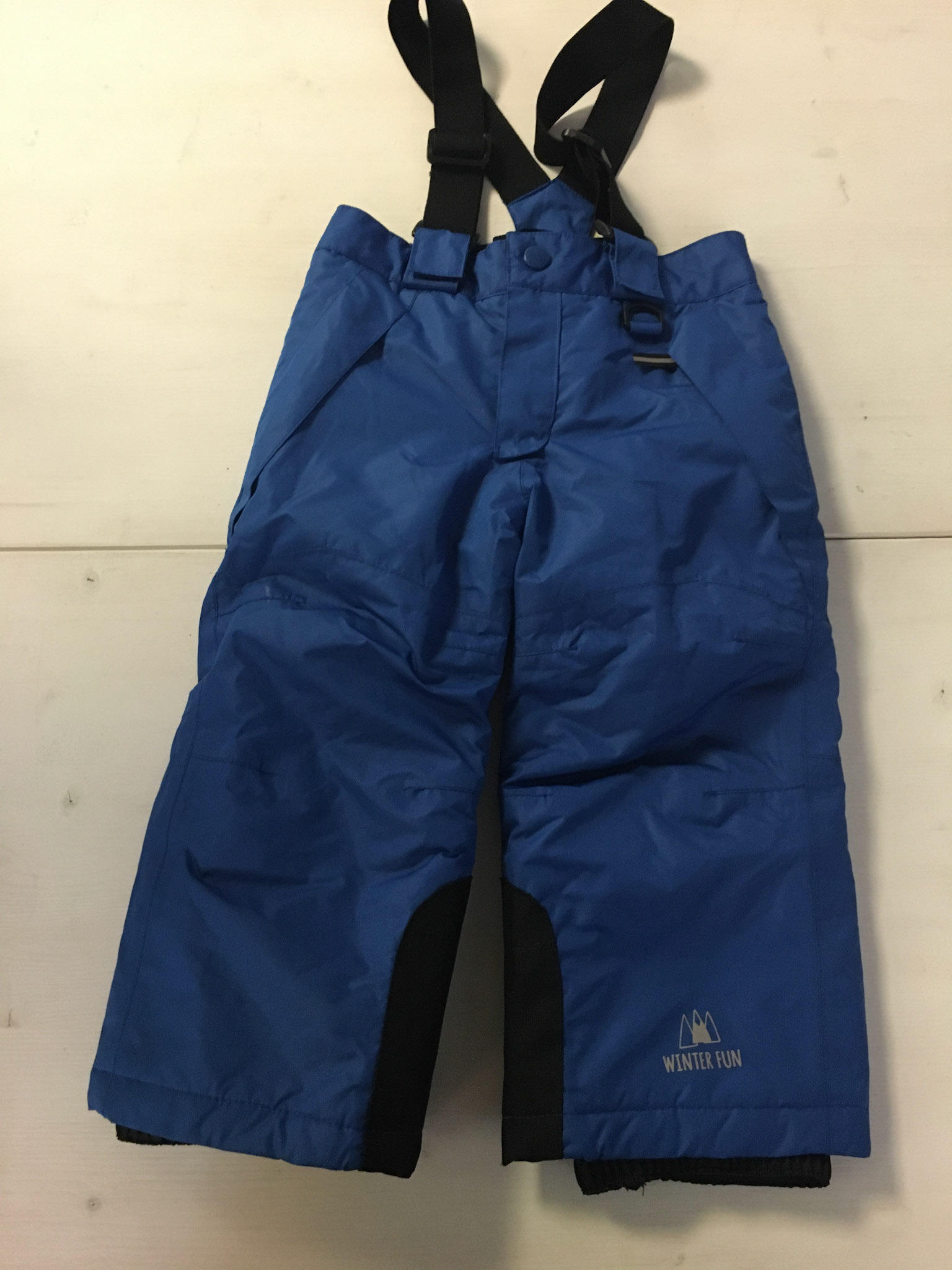 Skihosen mit Träger Gr.86/92 Fr.9.-