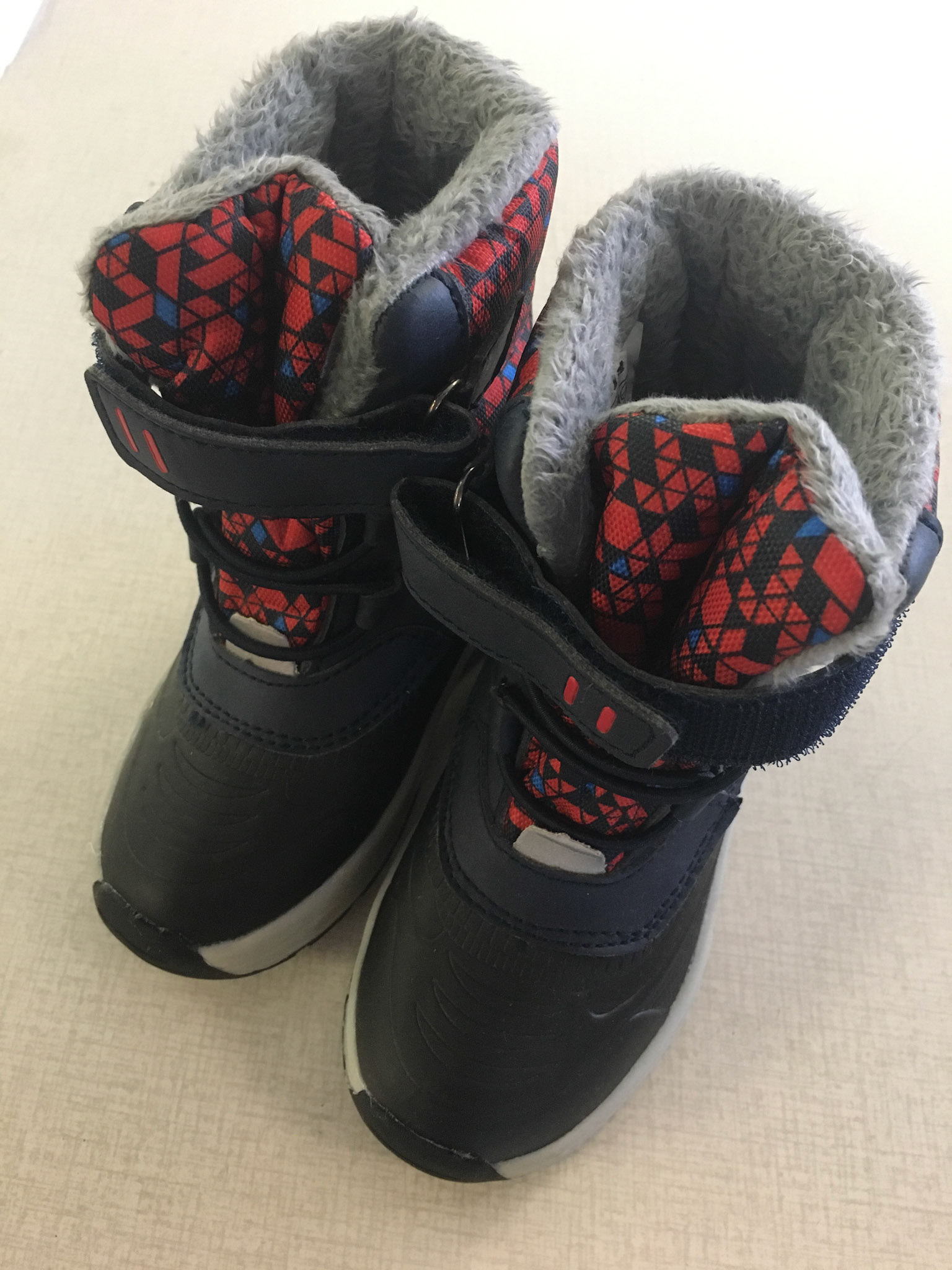 Winterstiefel Gr.23 Preis Fr. 11.-