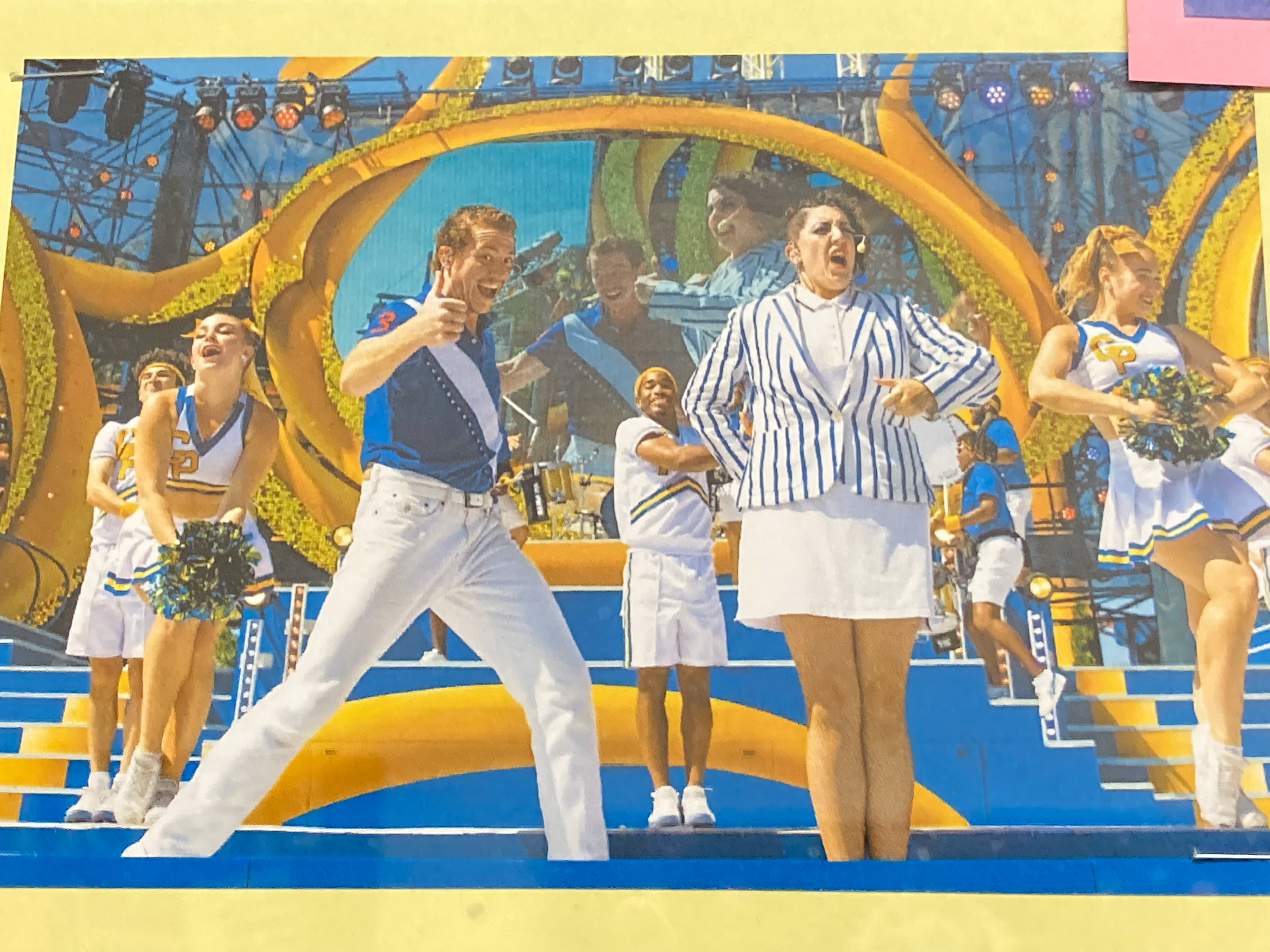 an "in person" shot of the show. this is basically what I saw when shooting