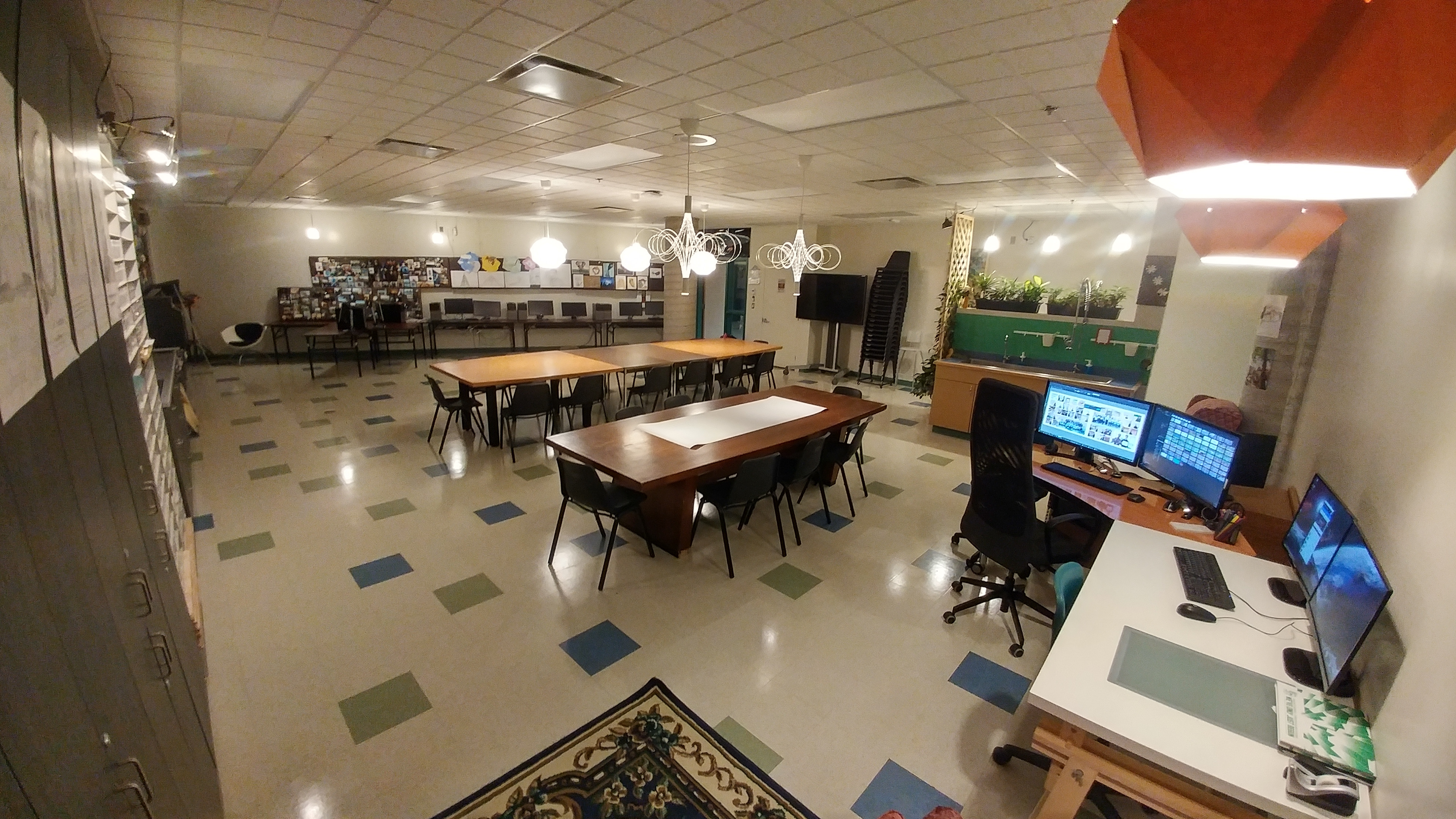 Large tables allows for more walking space.