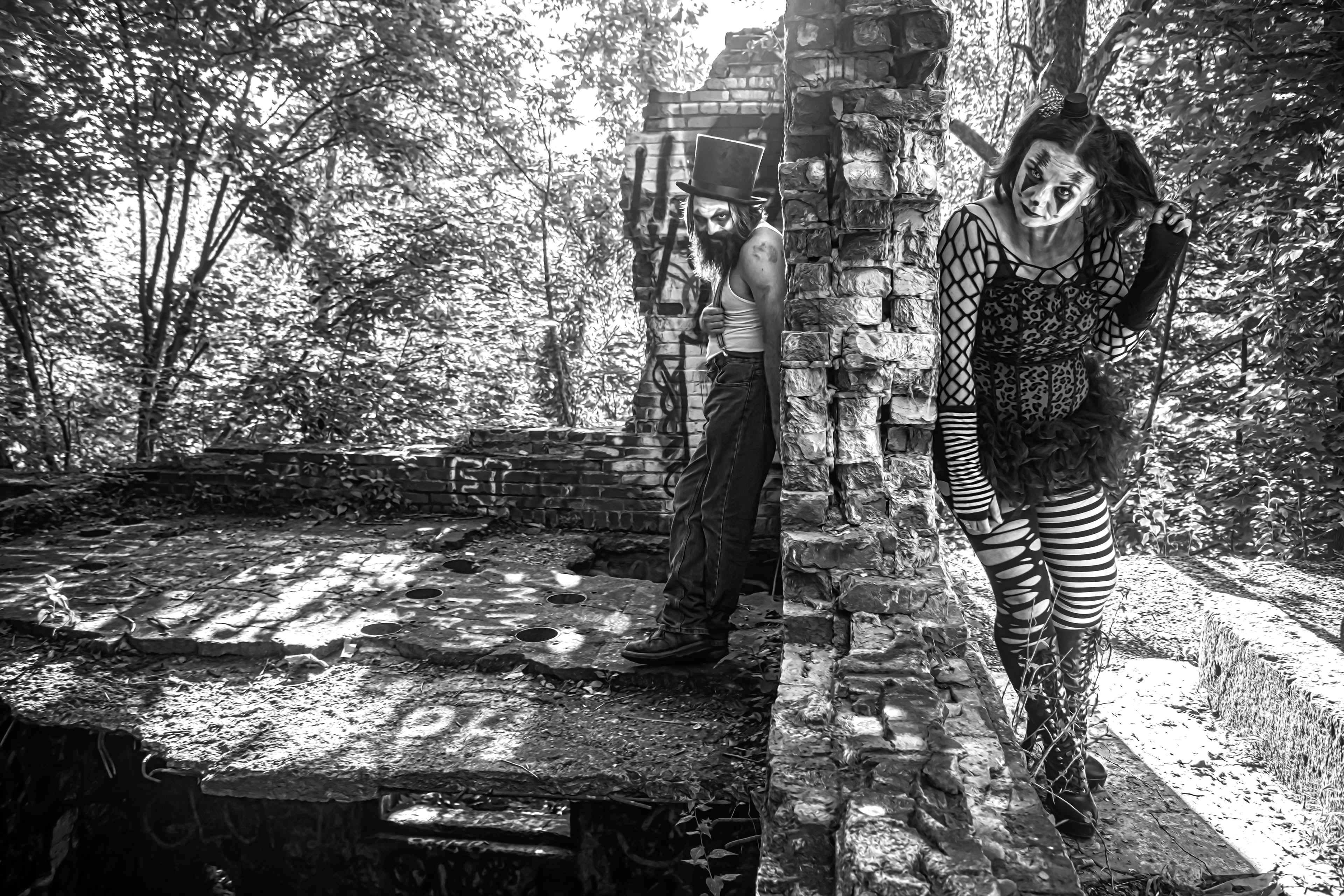Those who haunt together, stay together.