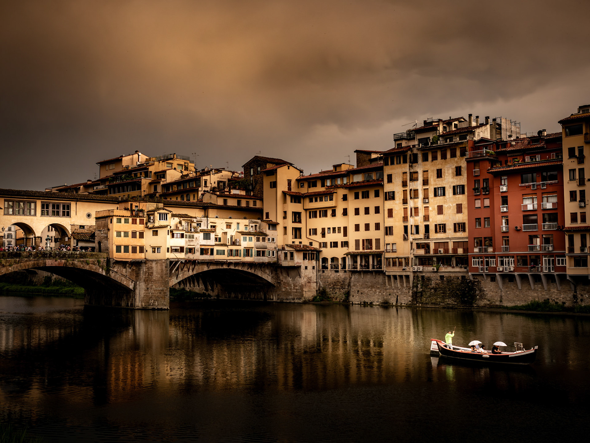 Boating on the Arno - Pont Vecchio