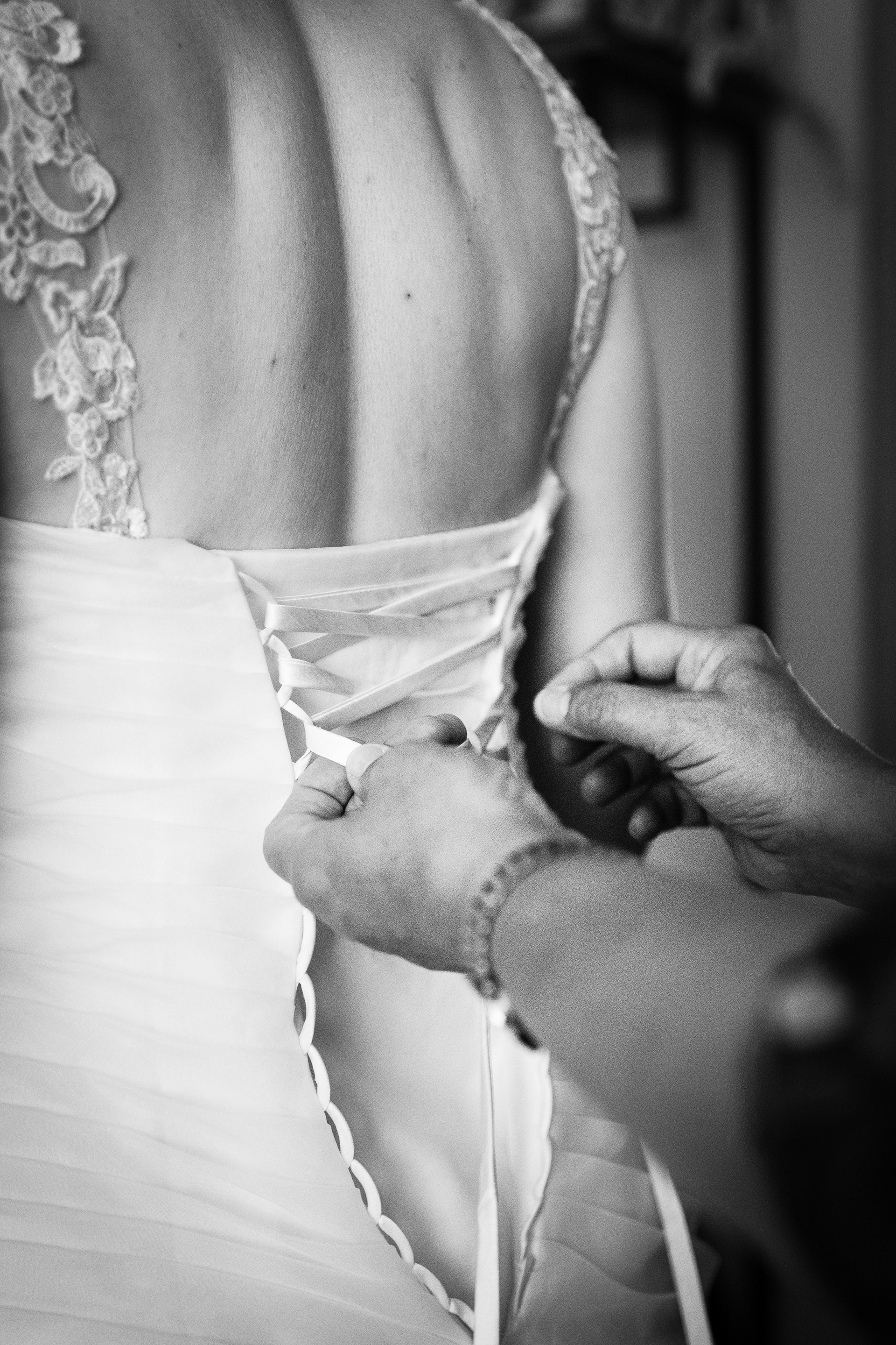 Prépa de mariée, détail de robe