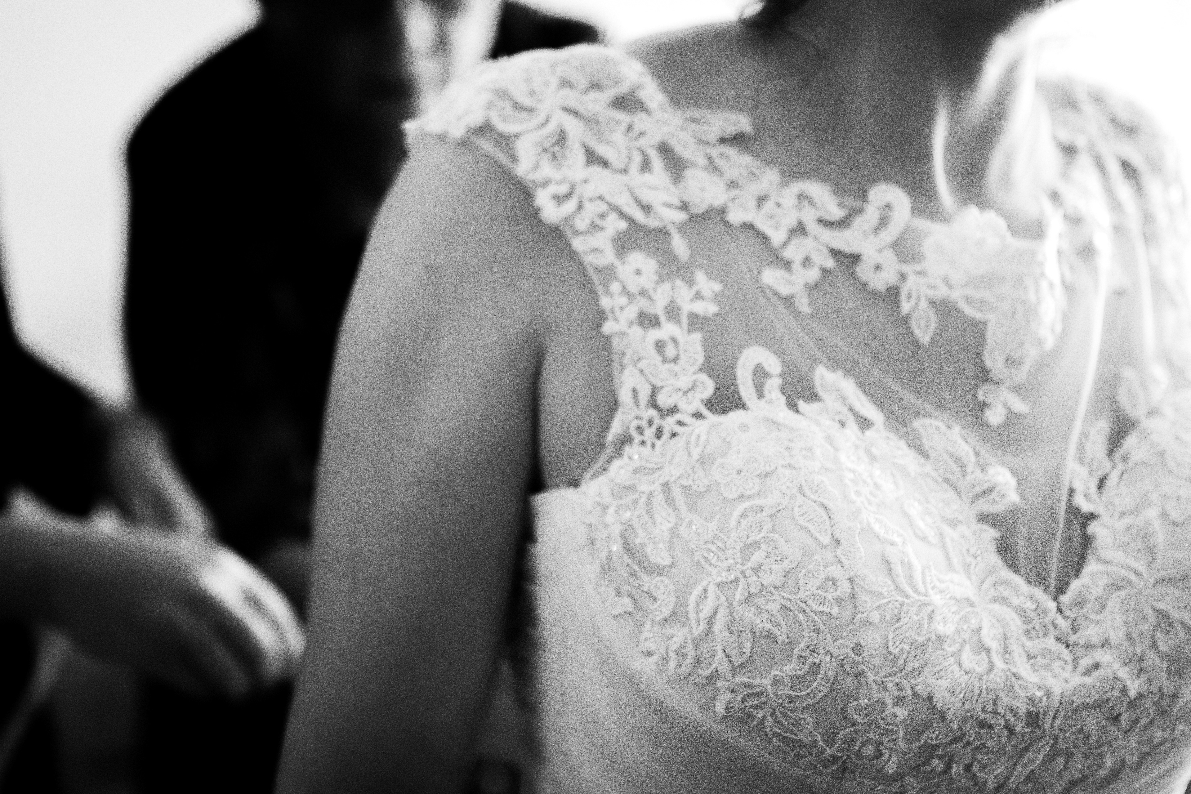 Encore des détails de robe