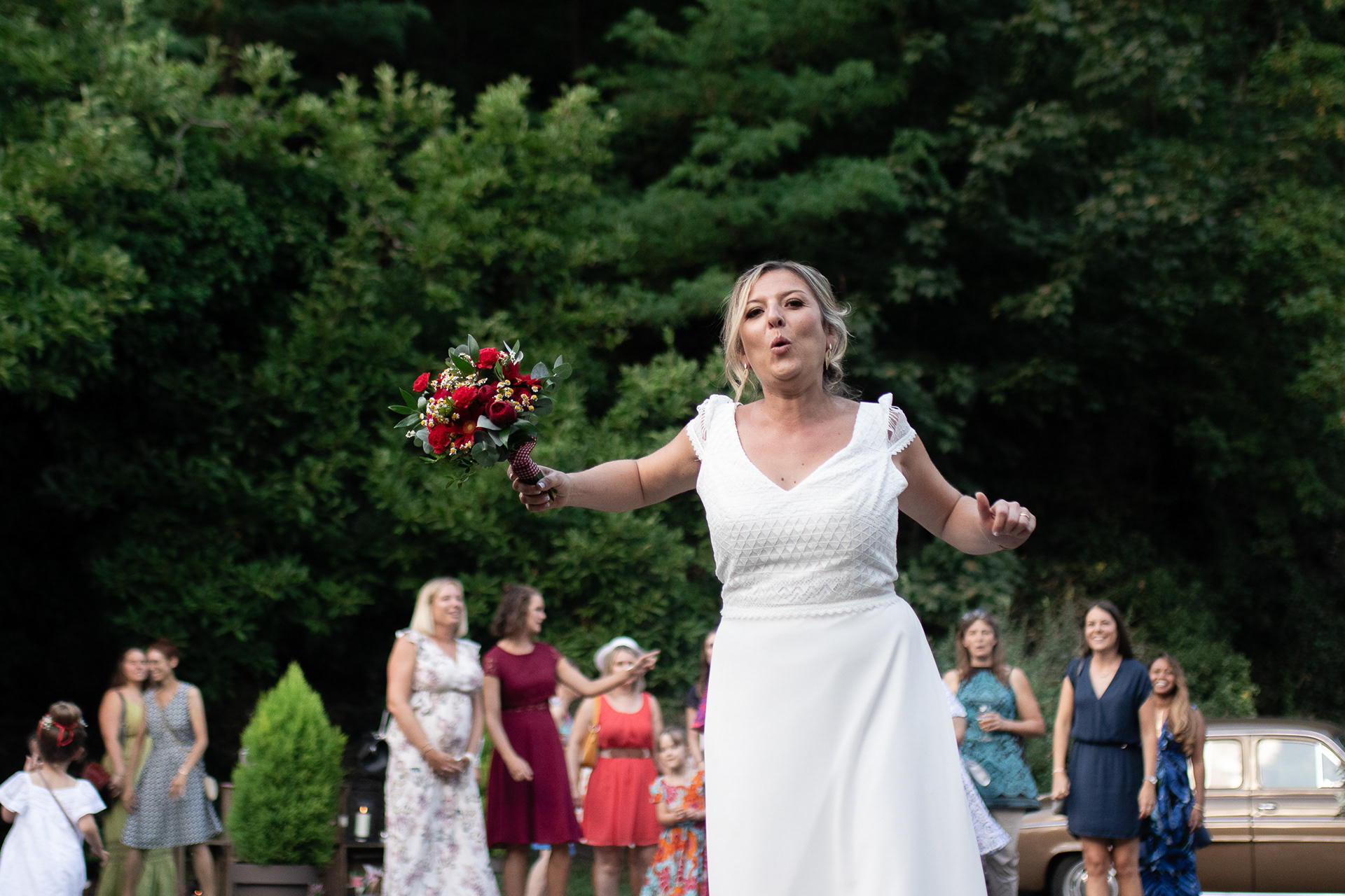 Préparation au jeté de bouquet, faut s'échauffer !