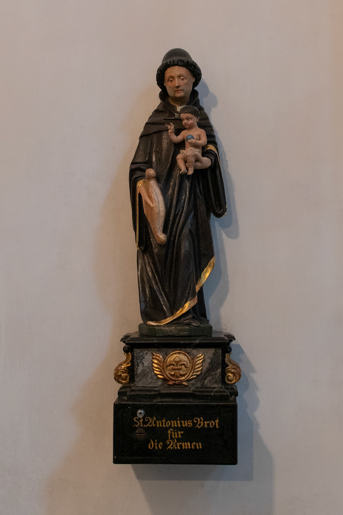 Sites around Luzerne.