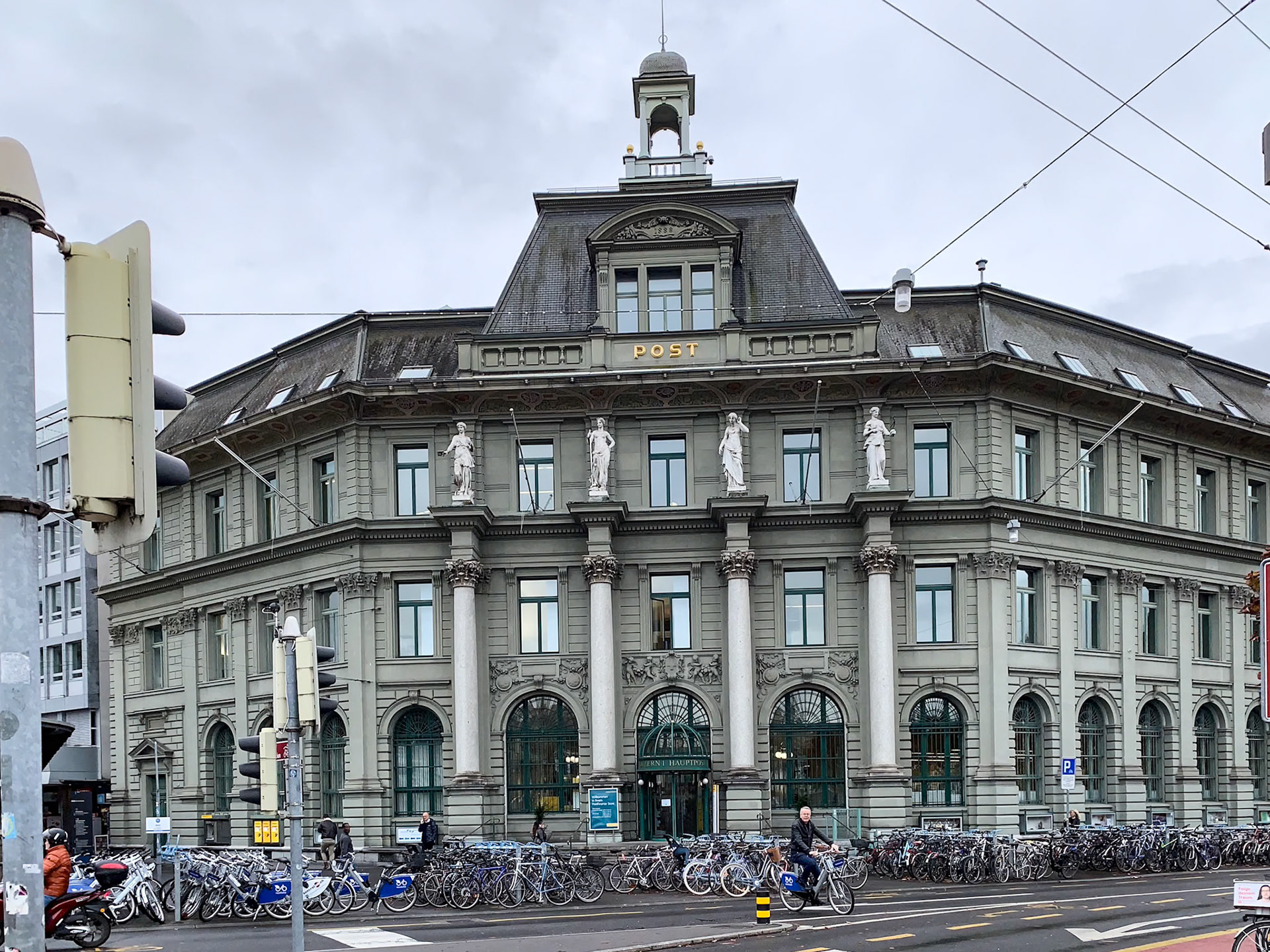 Sites around Luzerne.