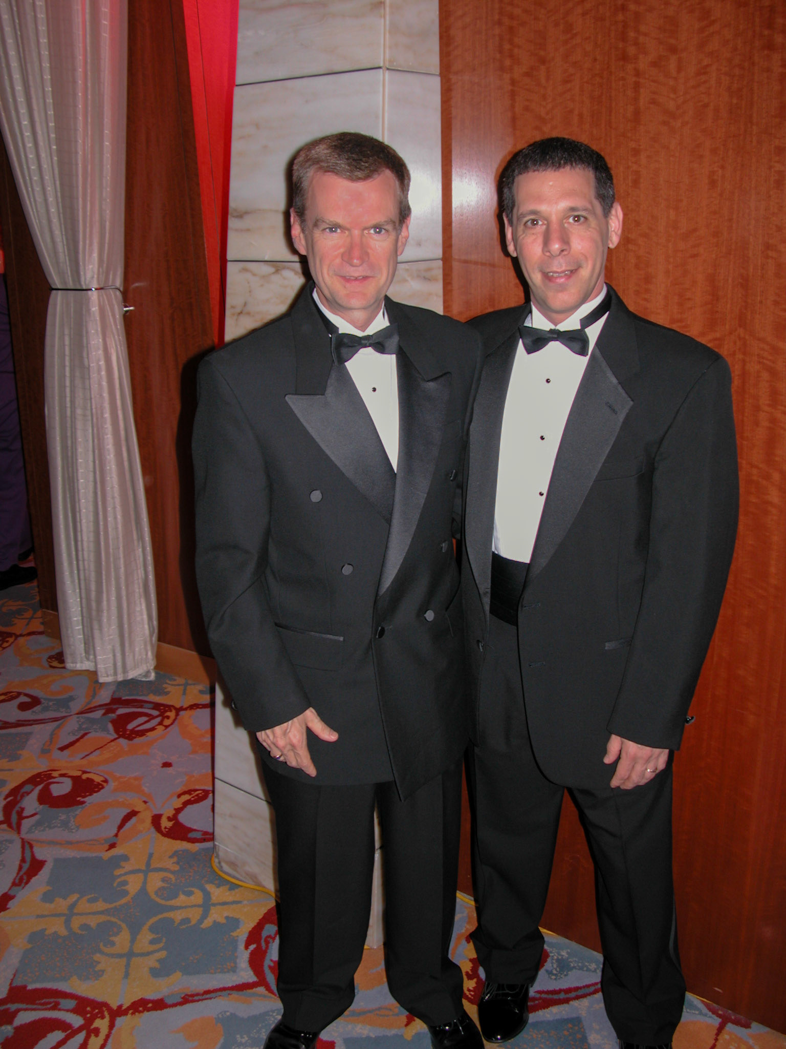 [#Beginning of Shooting Data Section]
Nikon COOLPIX5700
Focal Length: 8.9mm
White Balance: Auto
Digital Zoom Ratio: 1.00
2004/08/16 20:10:29
Exposure Mode: Programmed Auto
AF Mode: AF-C
Saturation comp: 0
JPEG (8-bit) Fine
Metering Mode: Multi-Pattern
Tone Comp: Auto
Sharpening: None
Image Size:  2560 x 1920
1/60 sec - f/2.8
Flash Sync Mode: Red Eye Reduction
Noise Reduction: OFF
[#End of Shooting Data Section]