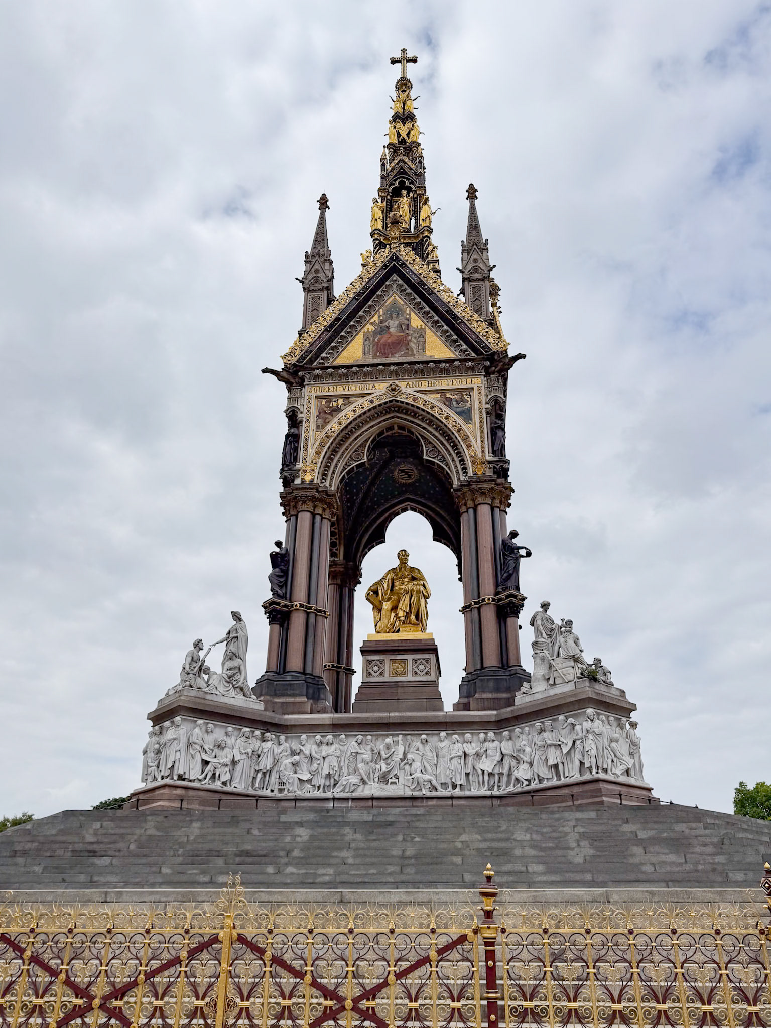 Kensington Gardens: Albert Memorial