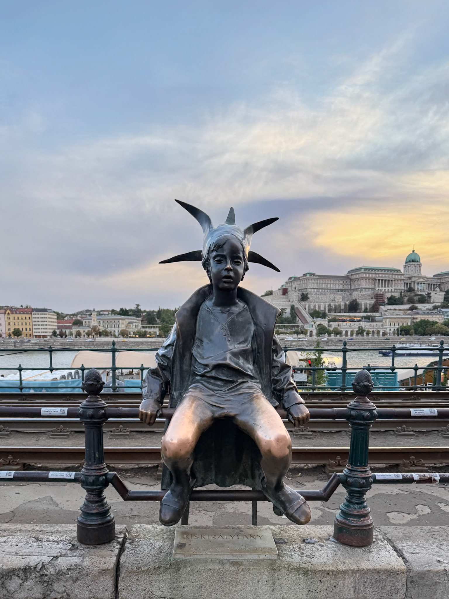 Kiskirálylány - Budapest, Hungary