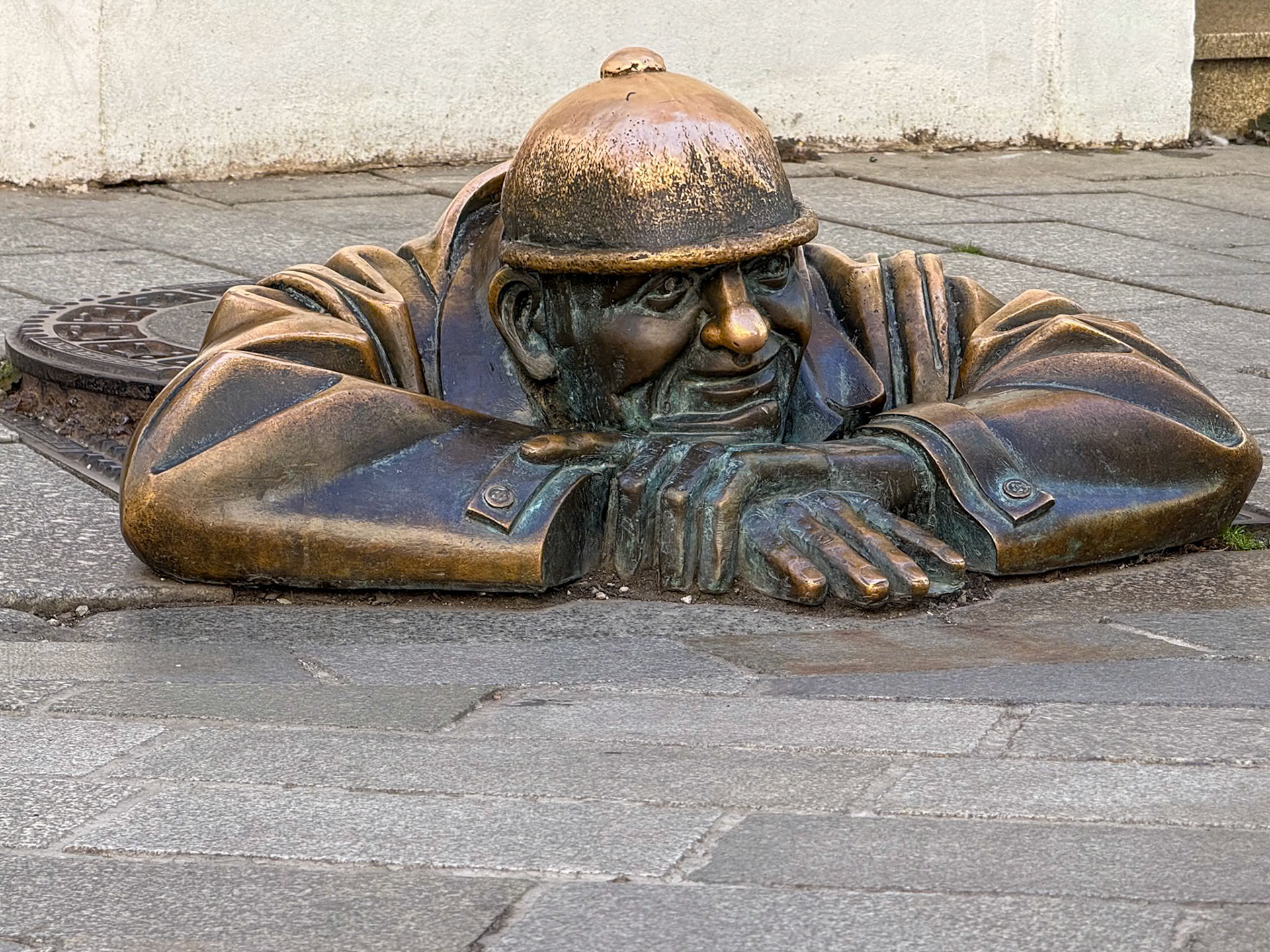 Čumil Statue - Bratislava, Slovakia