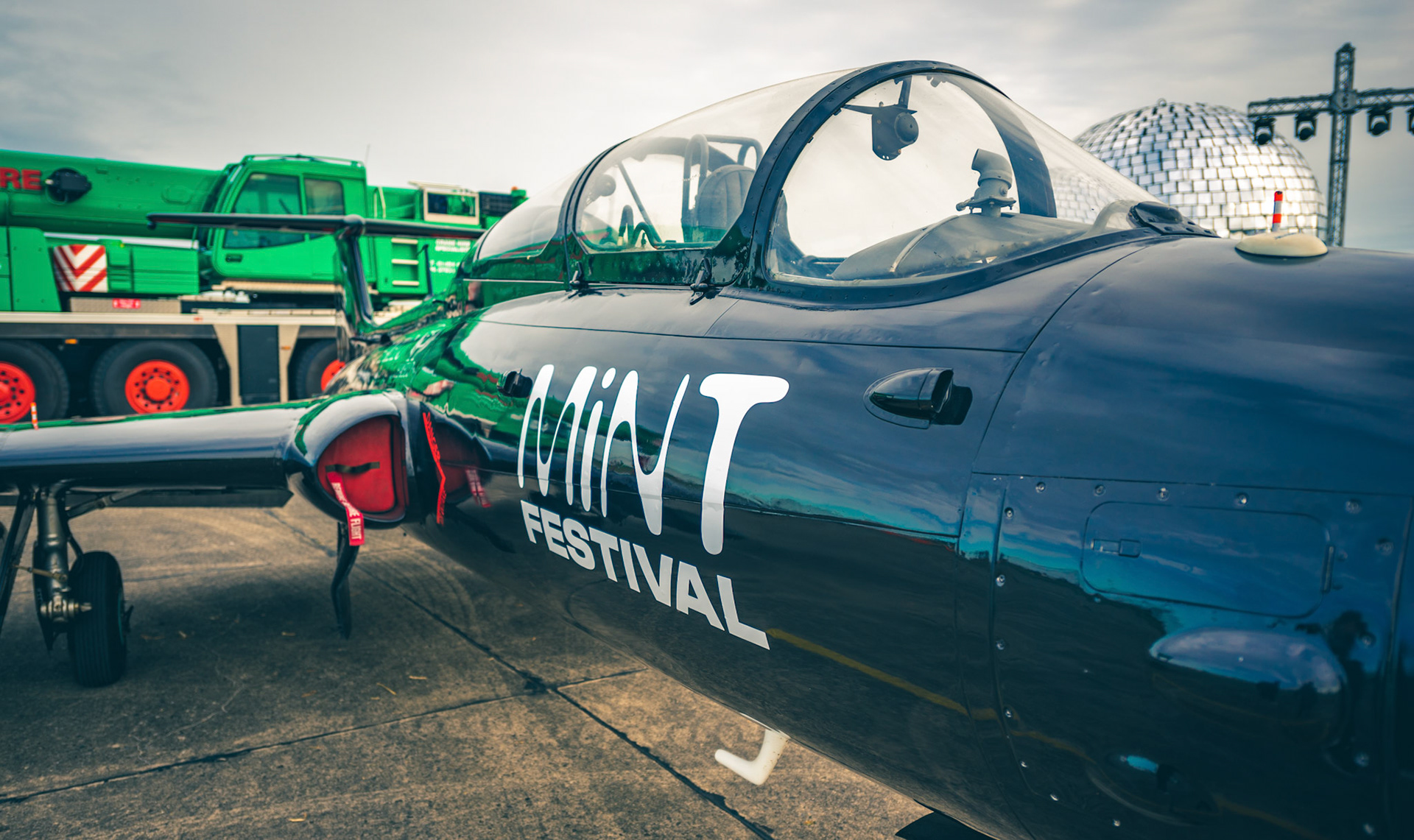 Plane advertisement at Mint Festival, RAF Church Fenton