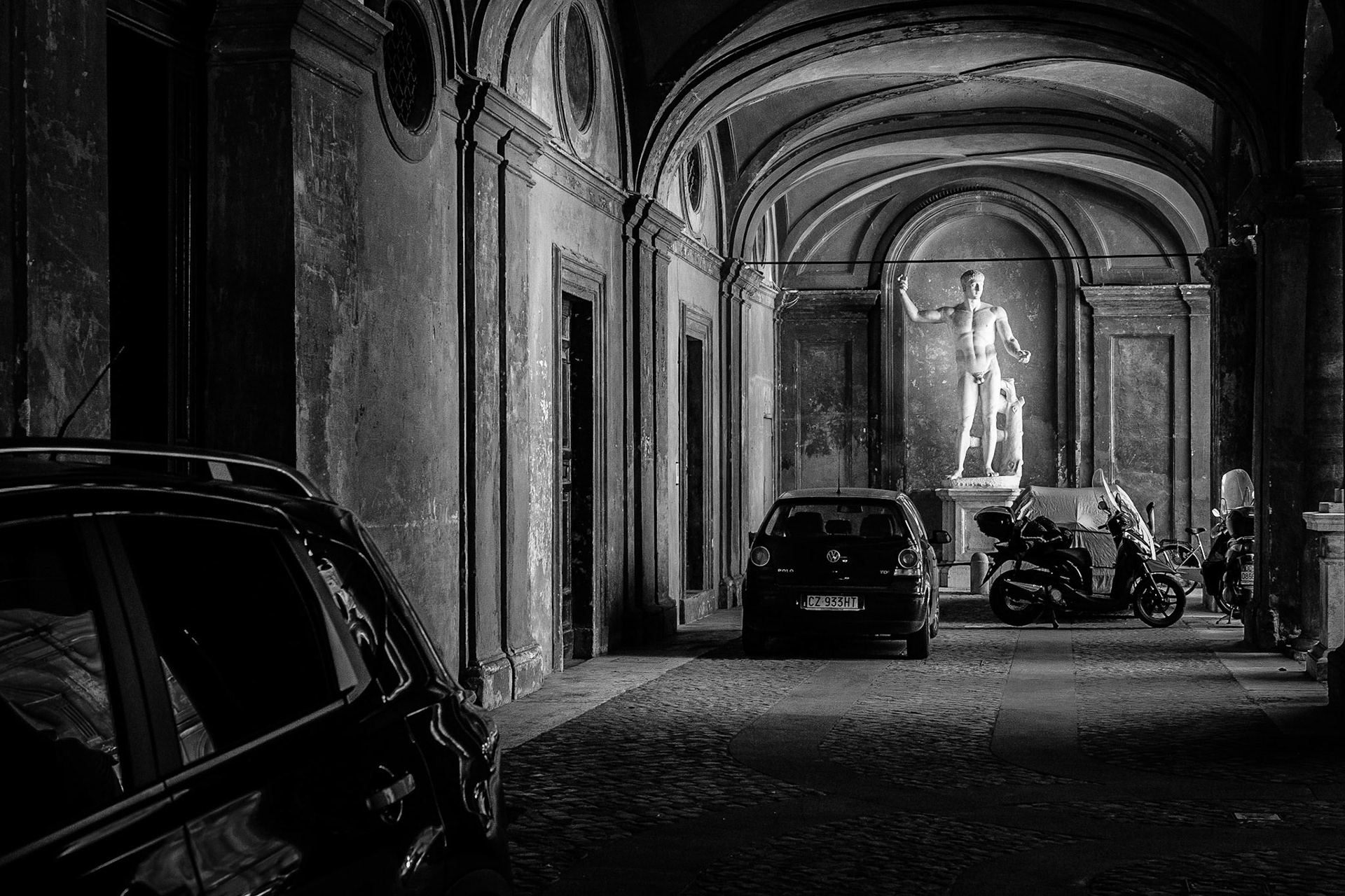 Off street parking, Rome