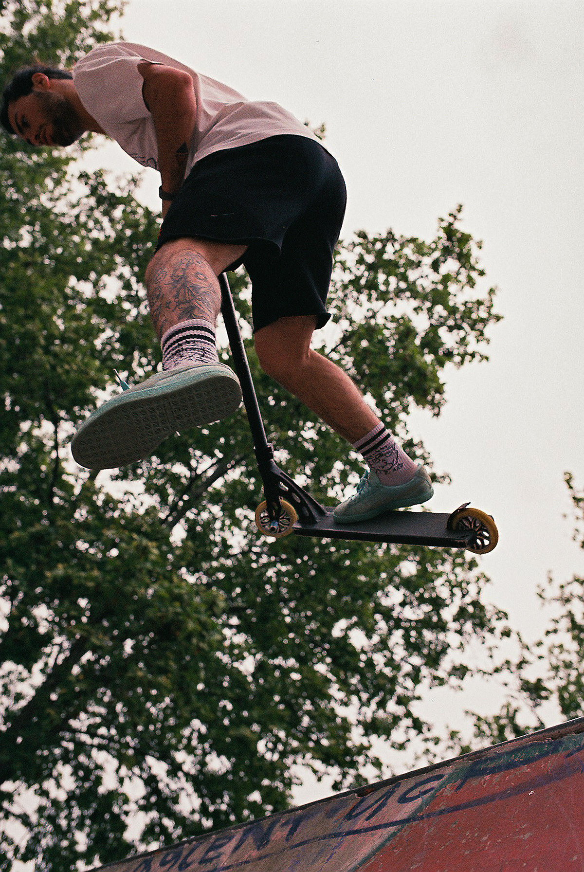 Nikon F3 / Fuji C200