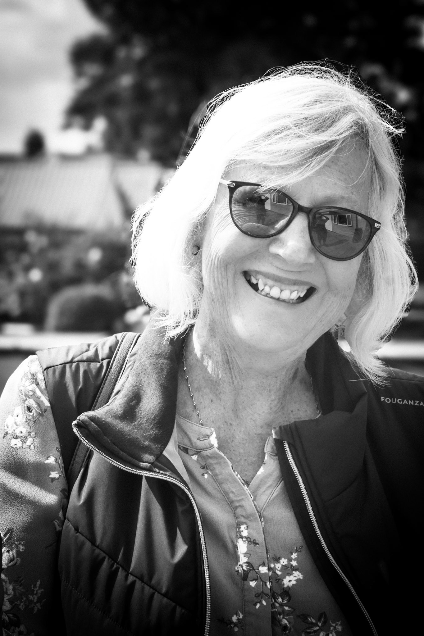 I met Tina in Wyndham Park by the  Cafe.