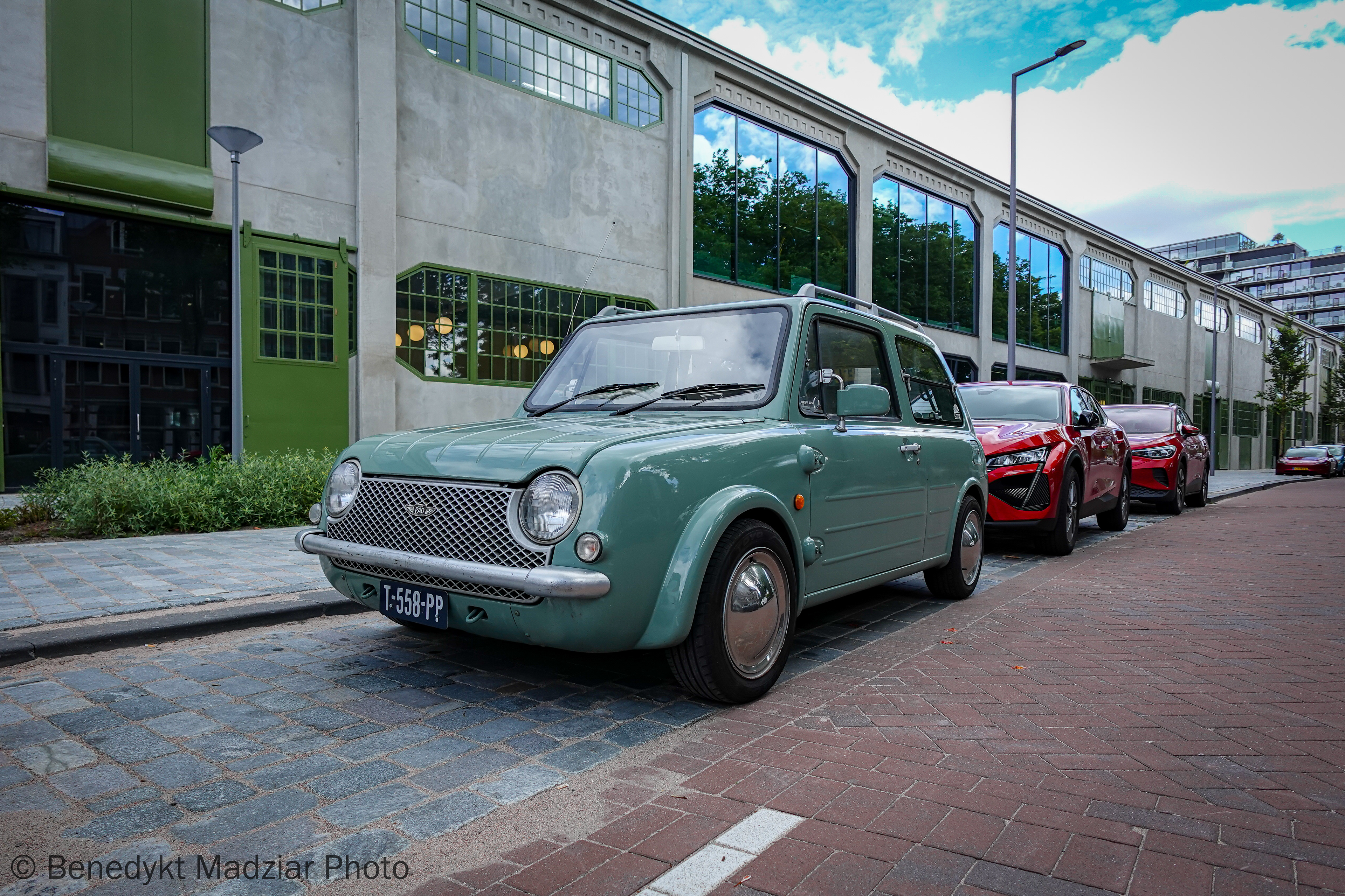 on the street | Nissan Pao | Rotterdam, Holandia | 2025 | jpg