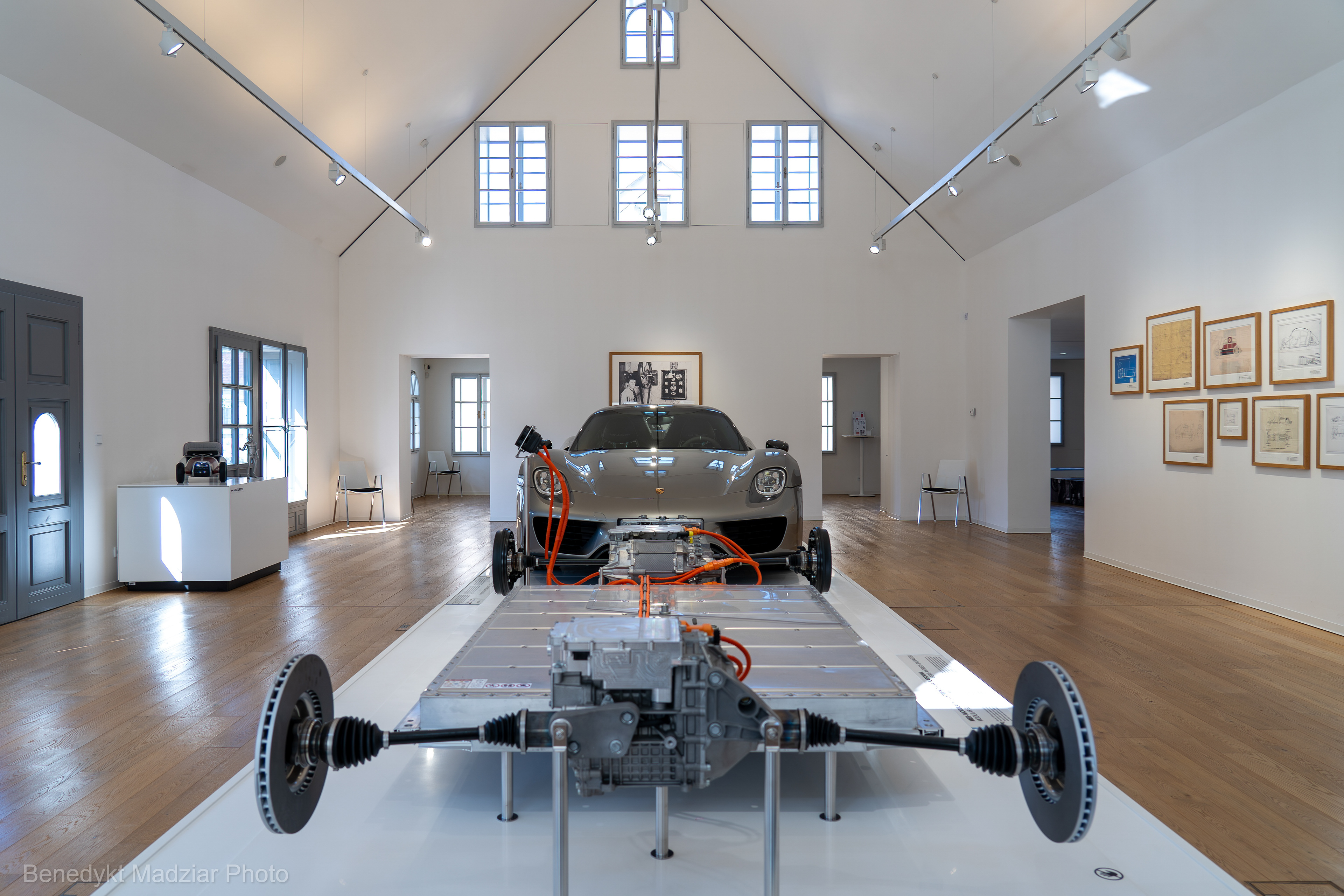 Porsche 918 Spyder, Ferdinand Porsche's birth house in Vratislavice on the Nisou river, Czech Republic 2024