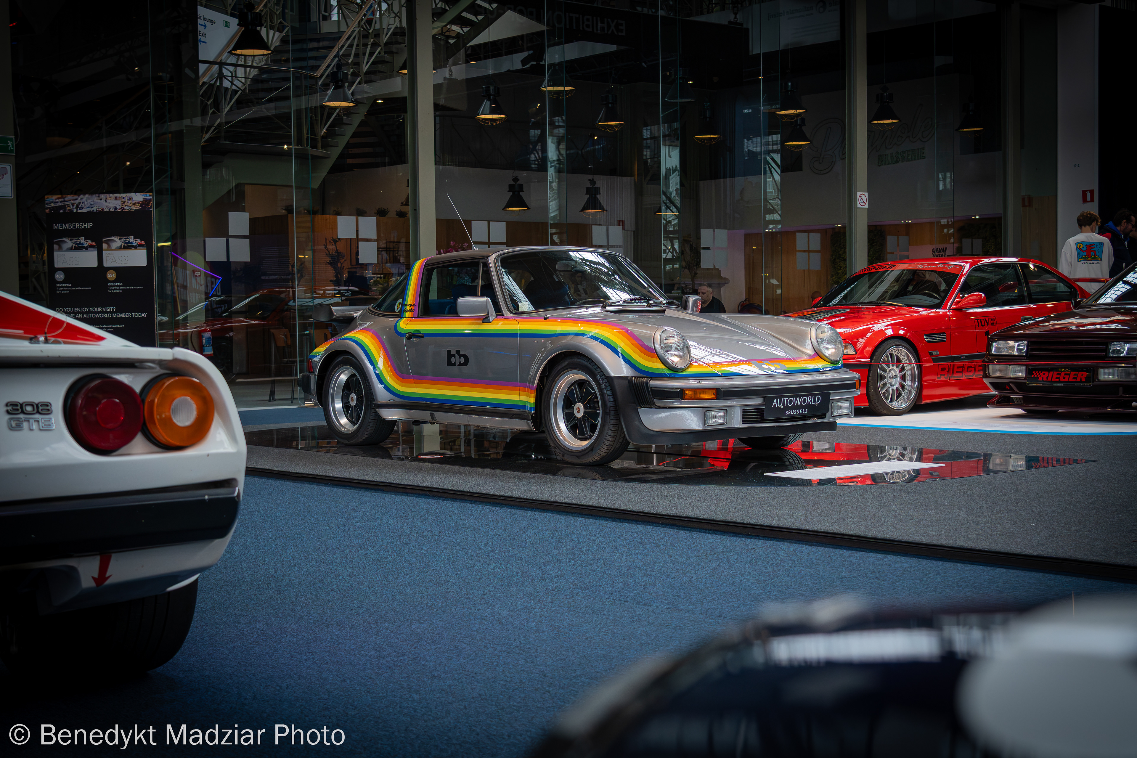 Rainbow Porsche 911/Porsche 930 Turbo Targa, Autoworld Bruksela, Belgia | 2025