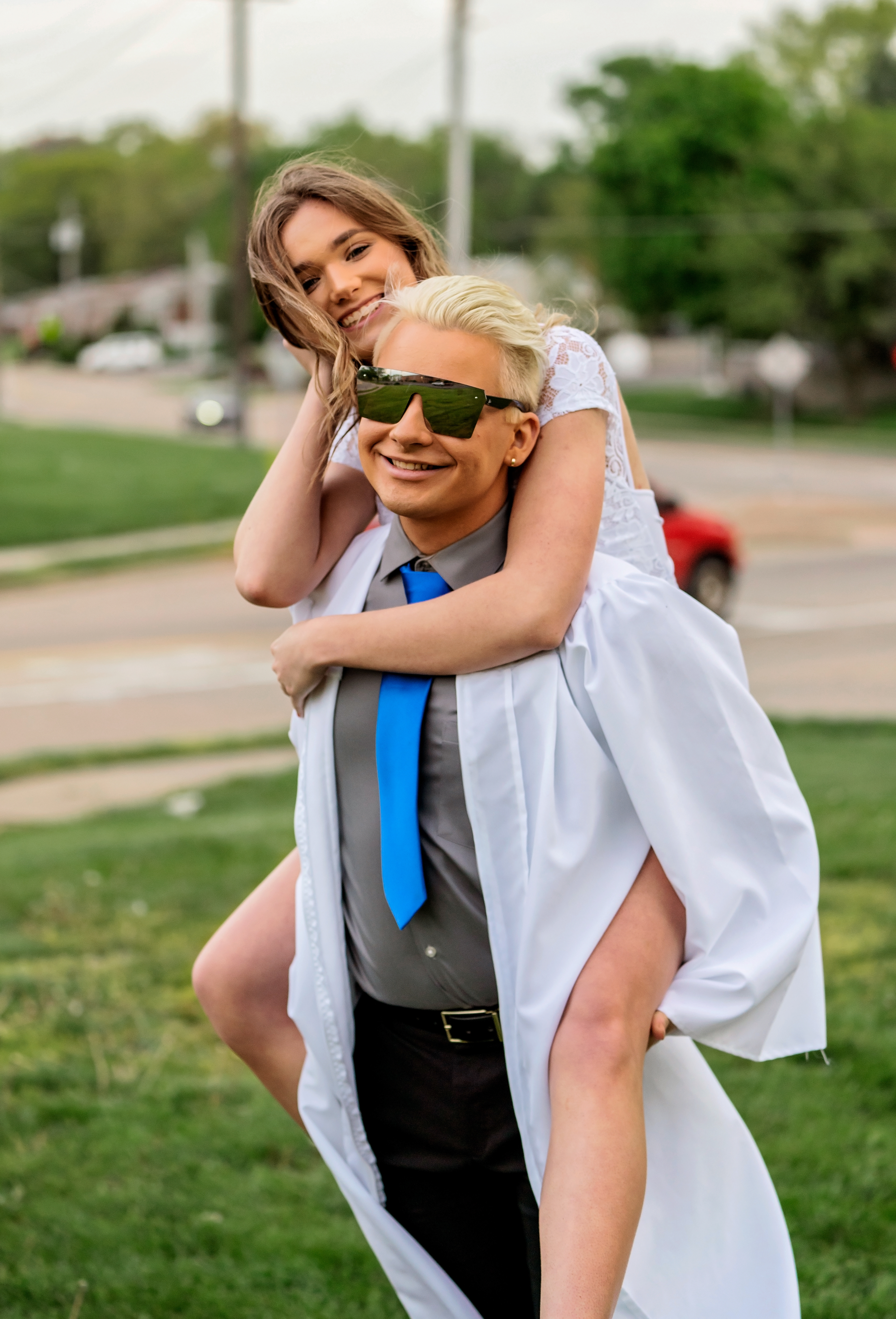 Senior cap and gown, St. Louis, MO