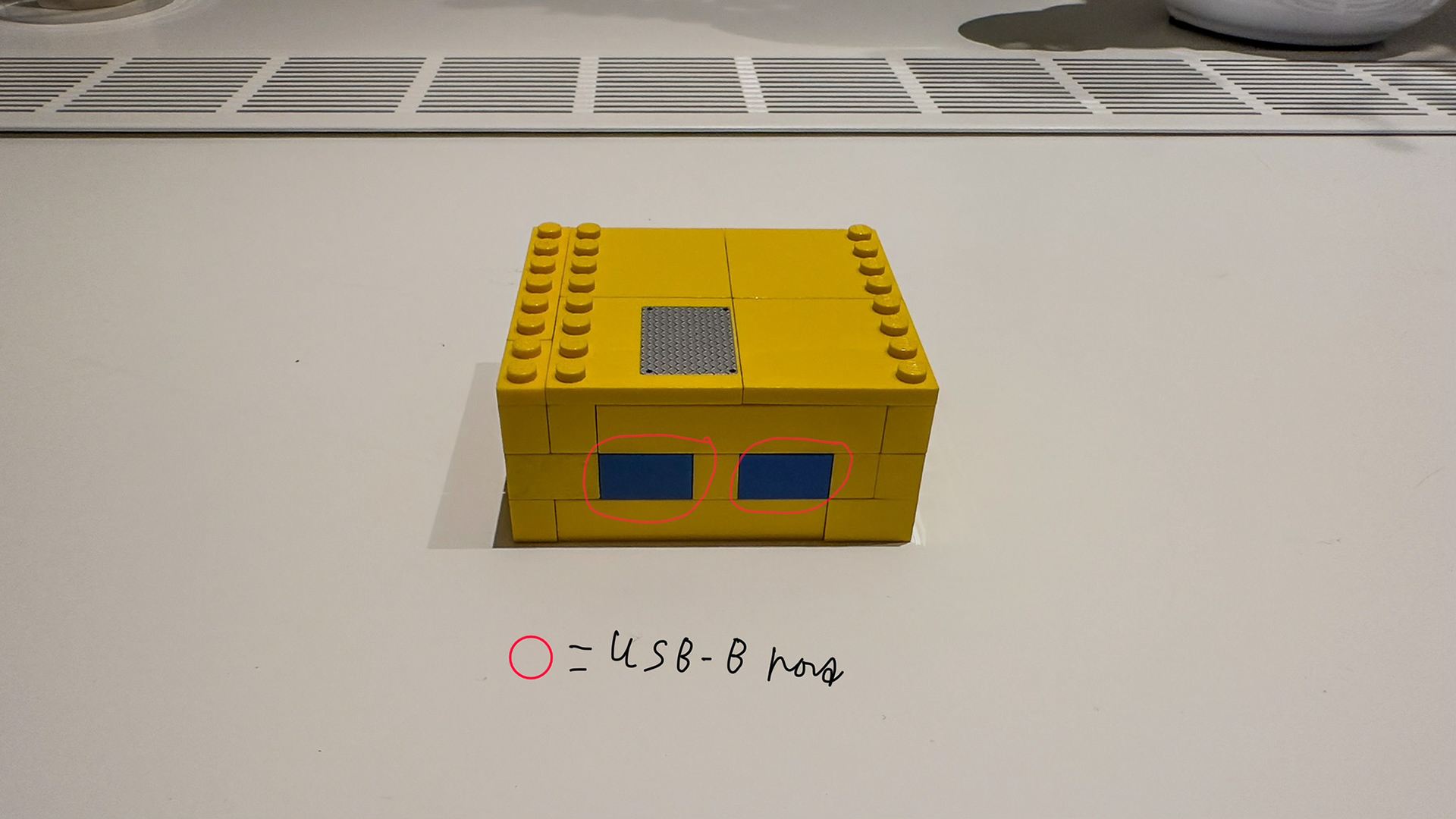 Figure 10. The USB module (back).