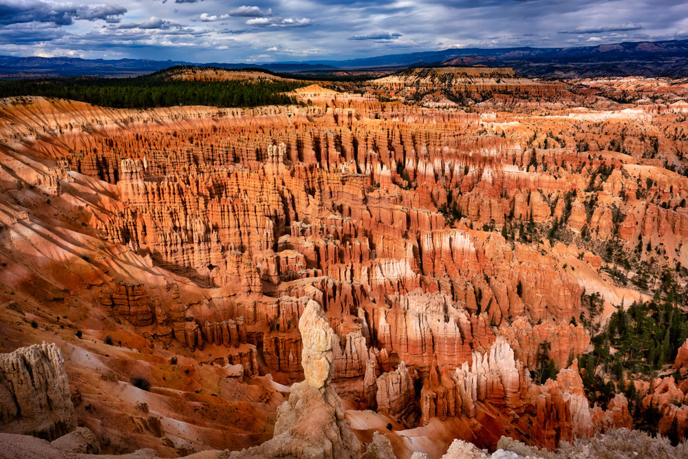 #1430 View from Inspiration Point Overlooking the Bryce Amphitheater at Bryce Canyon National Park