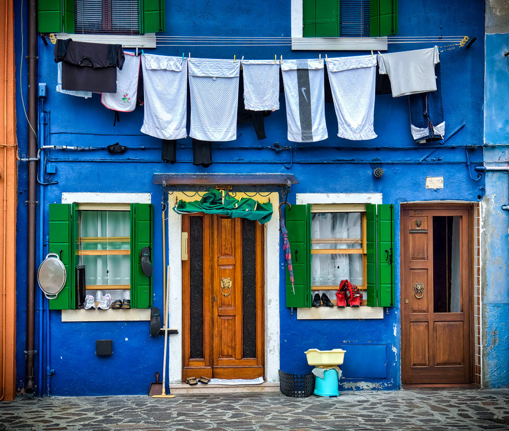 #2210 Colorful House on Burano Island near Venice