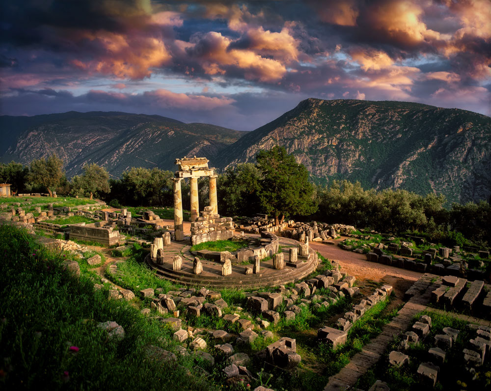 #2830 The Sanctuary of Athena Pronaia at Ancient Delfi, a UNESCO World Heritage Site 