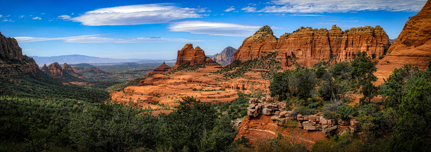 #1653 Panorama of the Mountains around Sedona