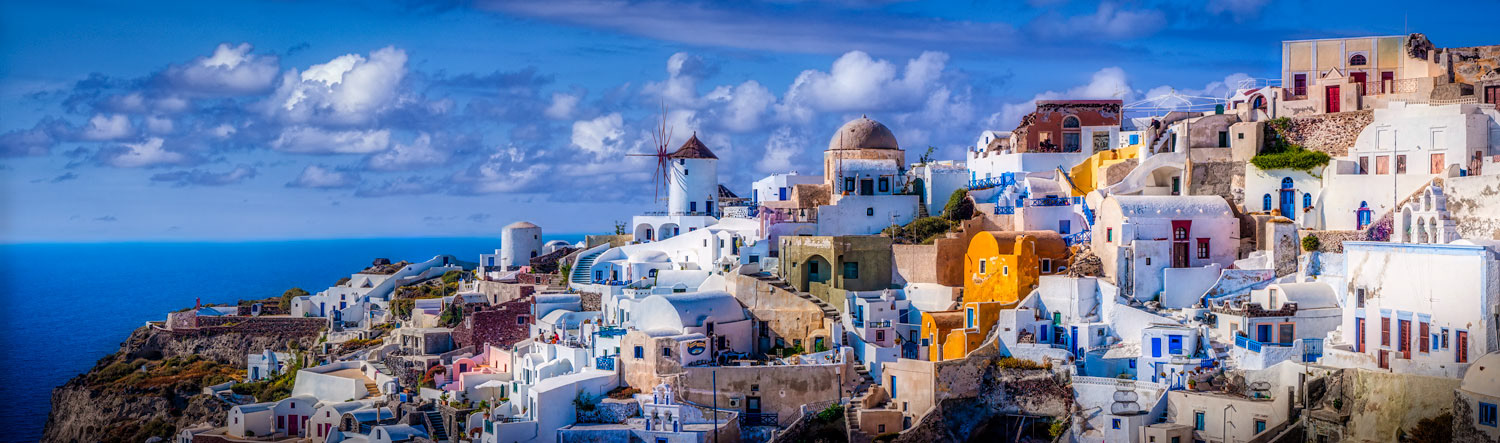 #2906 The Scenic Village of Oia on the Island of Santorini