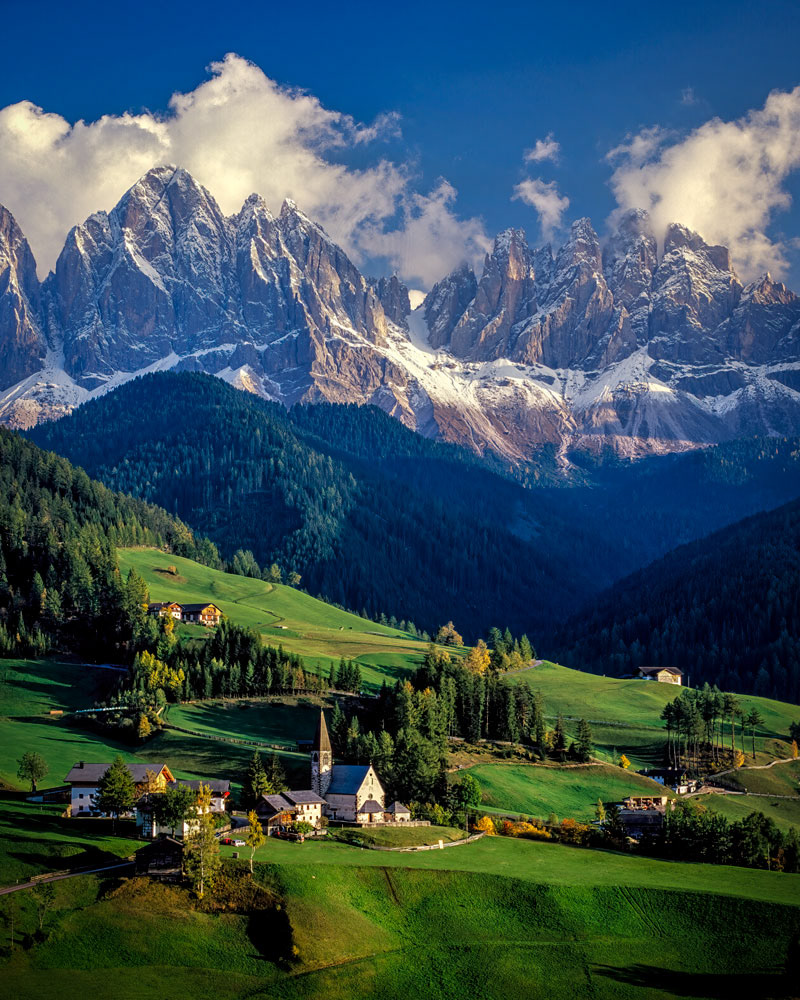 #2326 St. Magdalena at Val di Funes in the Dolomite Alps