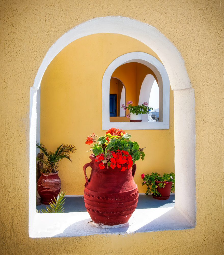 #2934 Decorative Vases in Courtyard of Home on the Island of Santorini